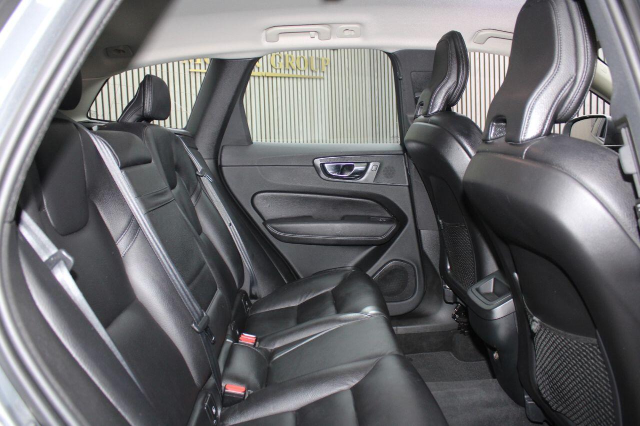 Volvo XC60 view 22