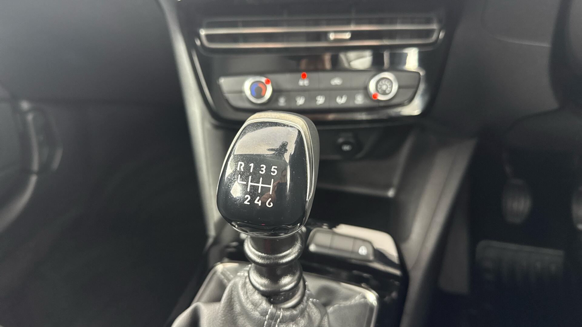Vauxhall Mokka view 33
