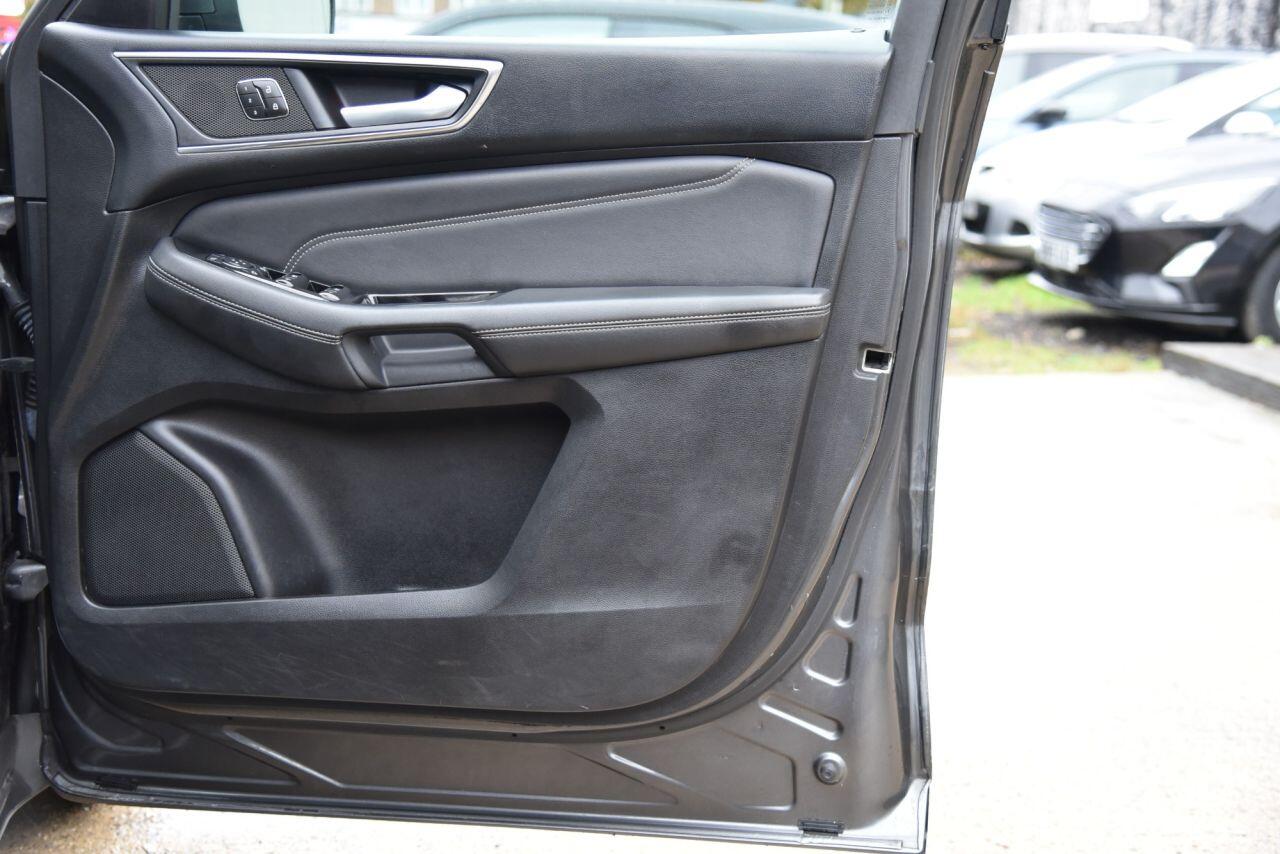 Ford Galaxy view 67