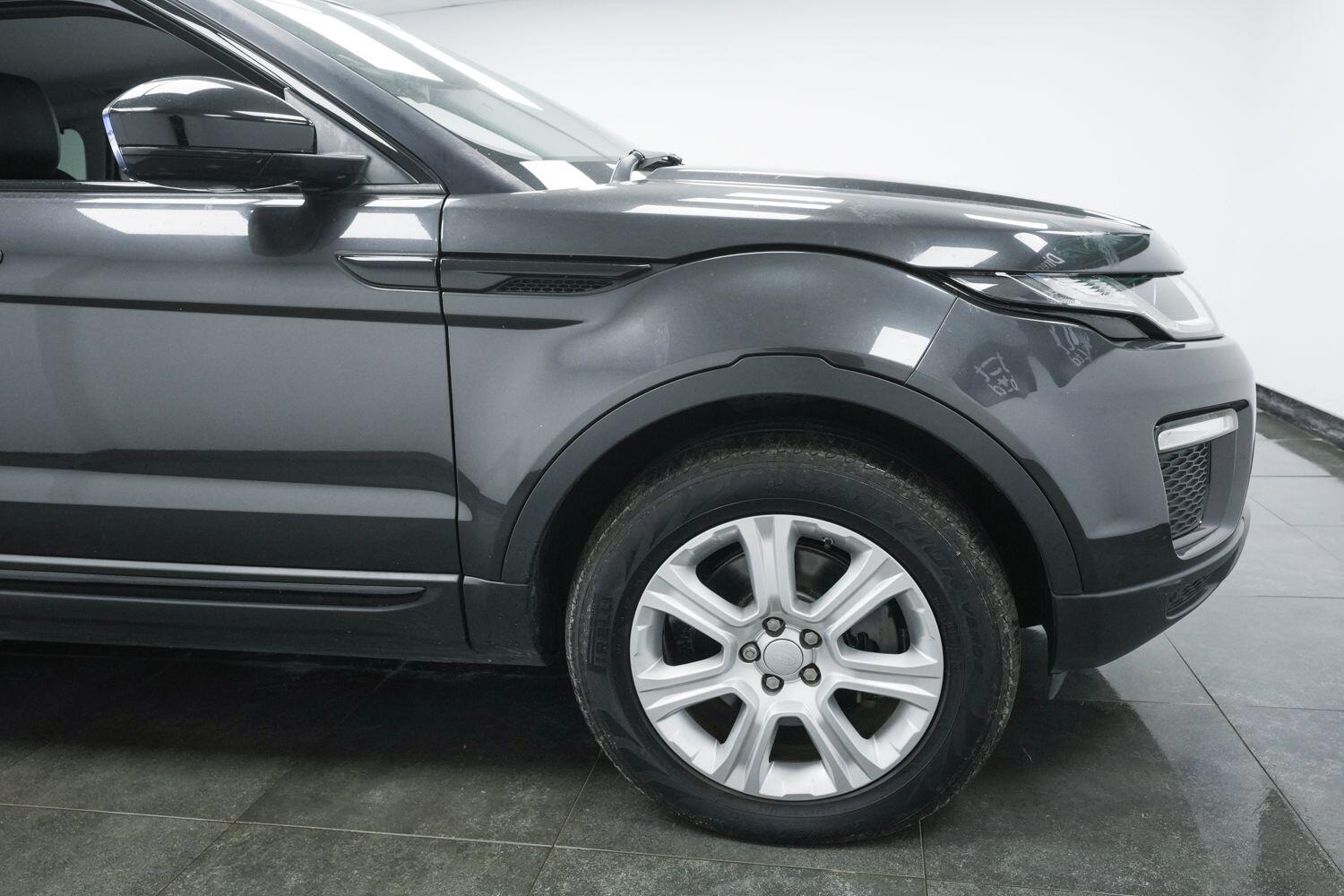 Land Rover Range Rover Evoque view 17