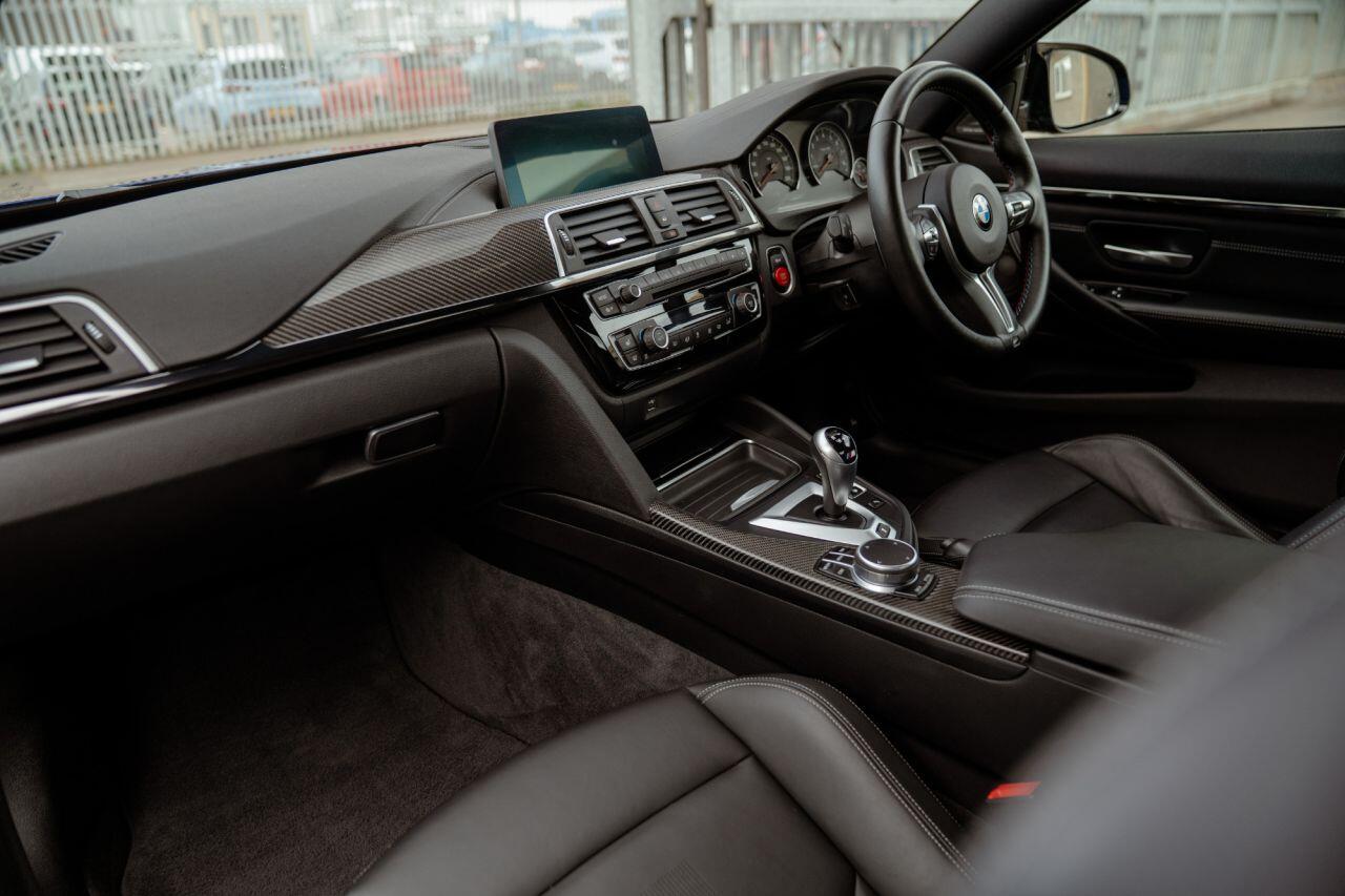 BMW M4 view 44