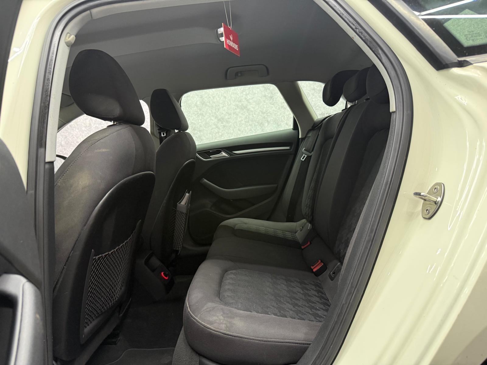 Audi A3 view 9