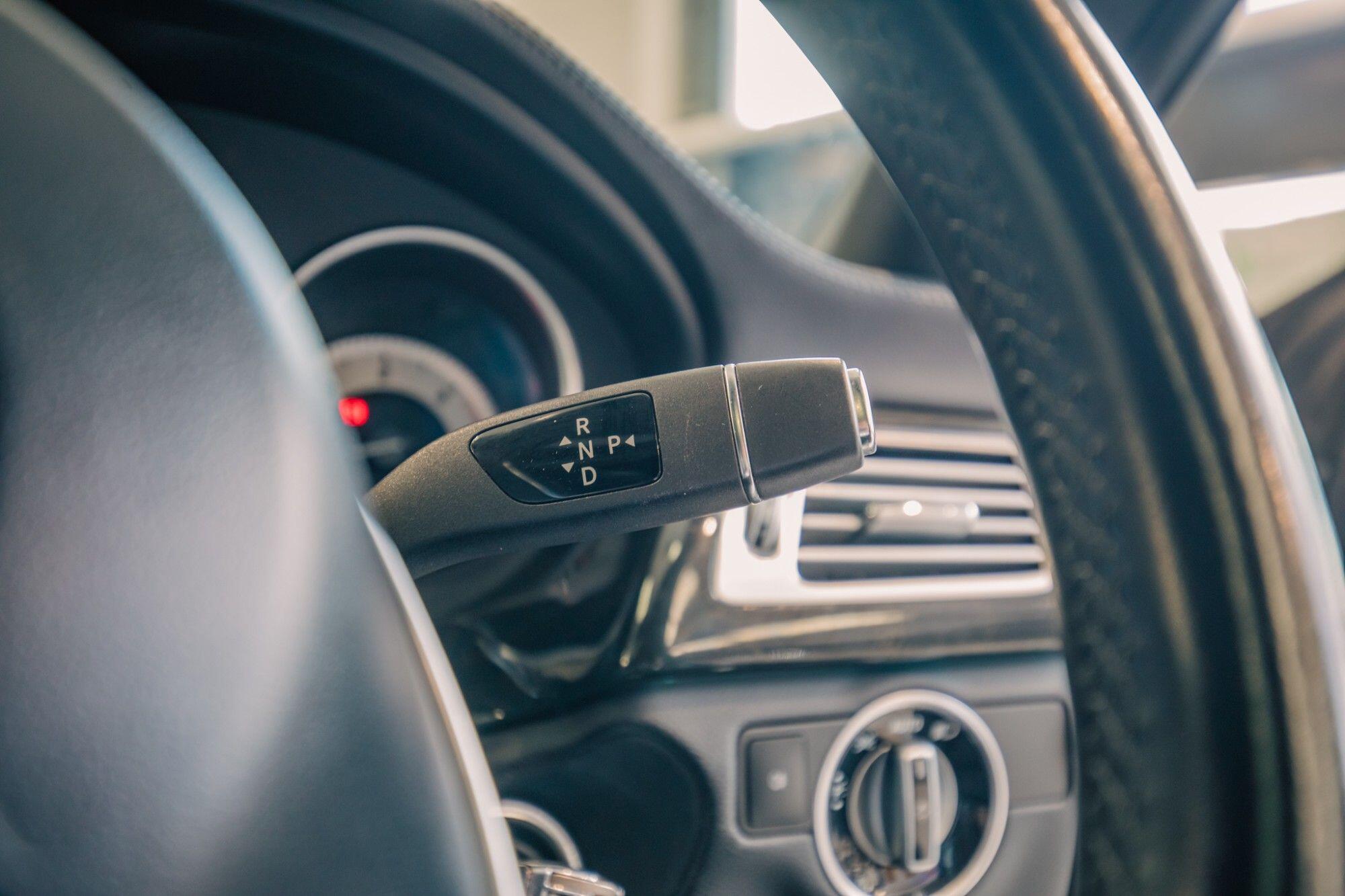 Mercedes-Benz CLS view 16