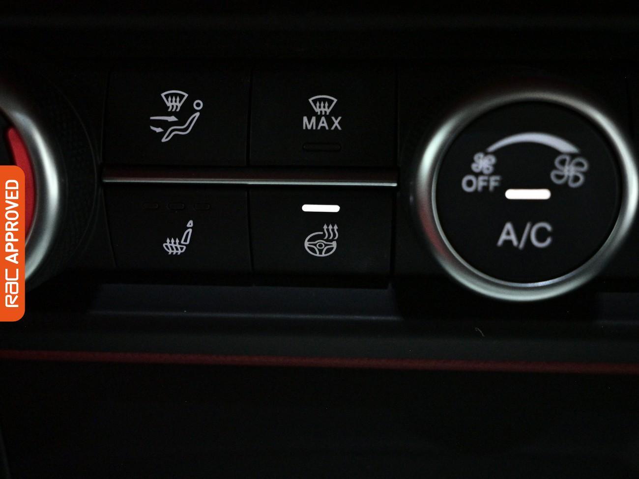 Alfa Romeo Stelvio view 19