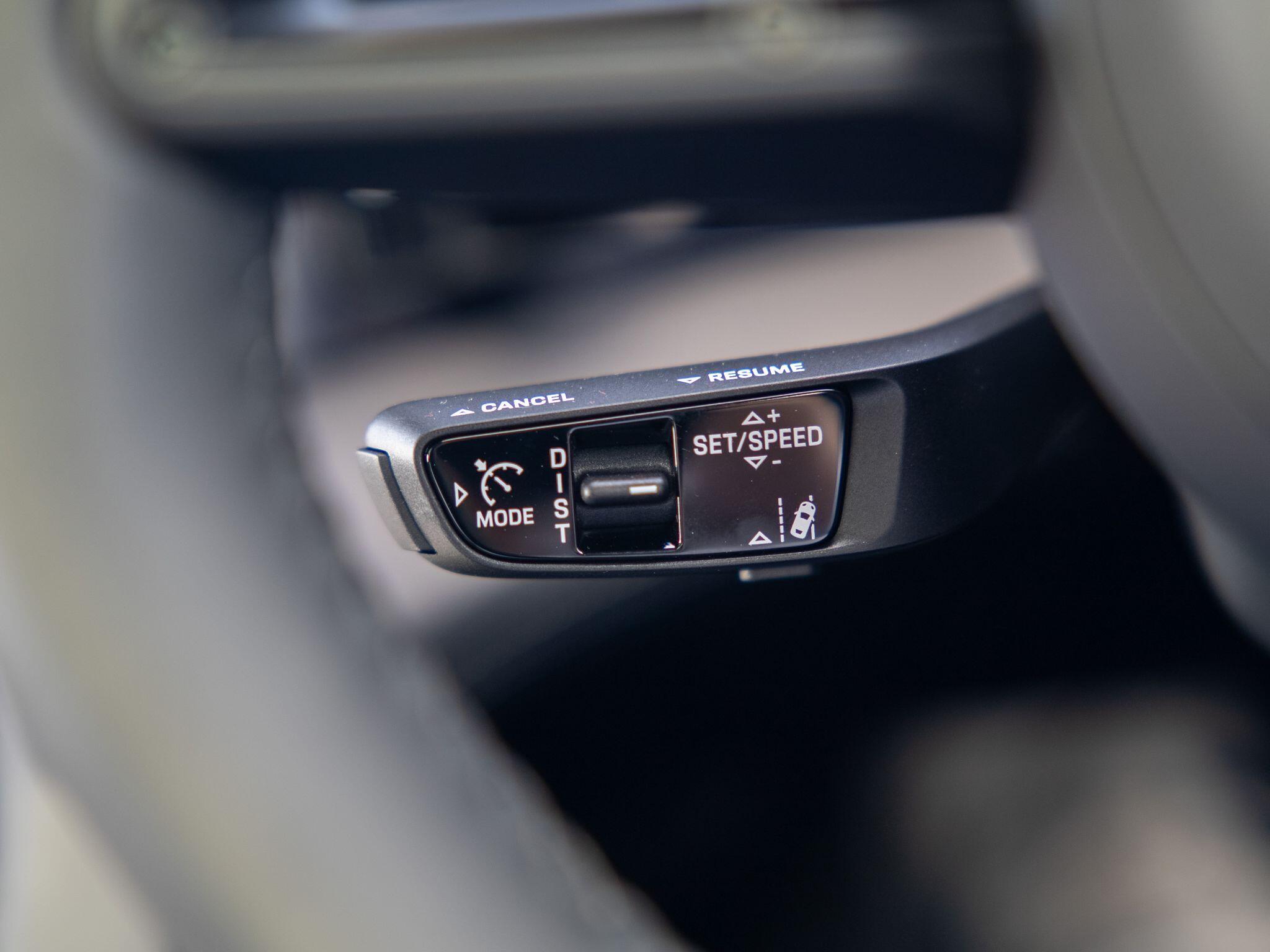 Porsche Taycan view 23