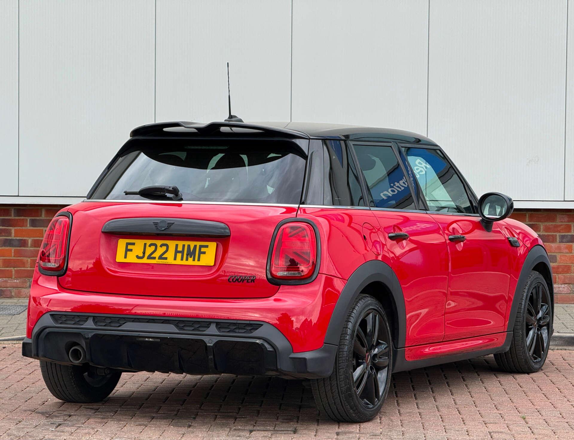 Mini Cooper view 10