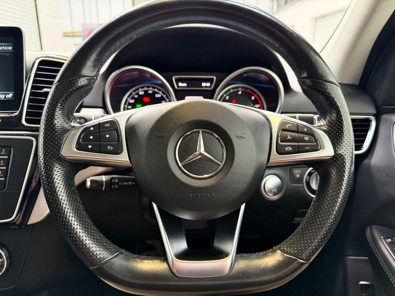 Mercedes-Benz Gle view 24