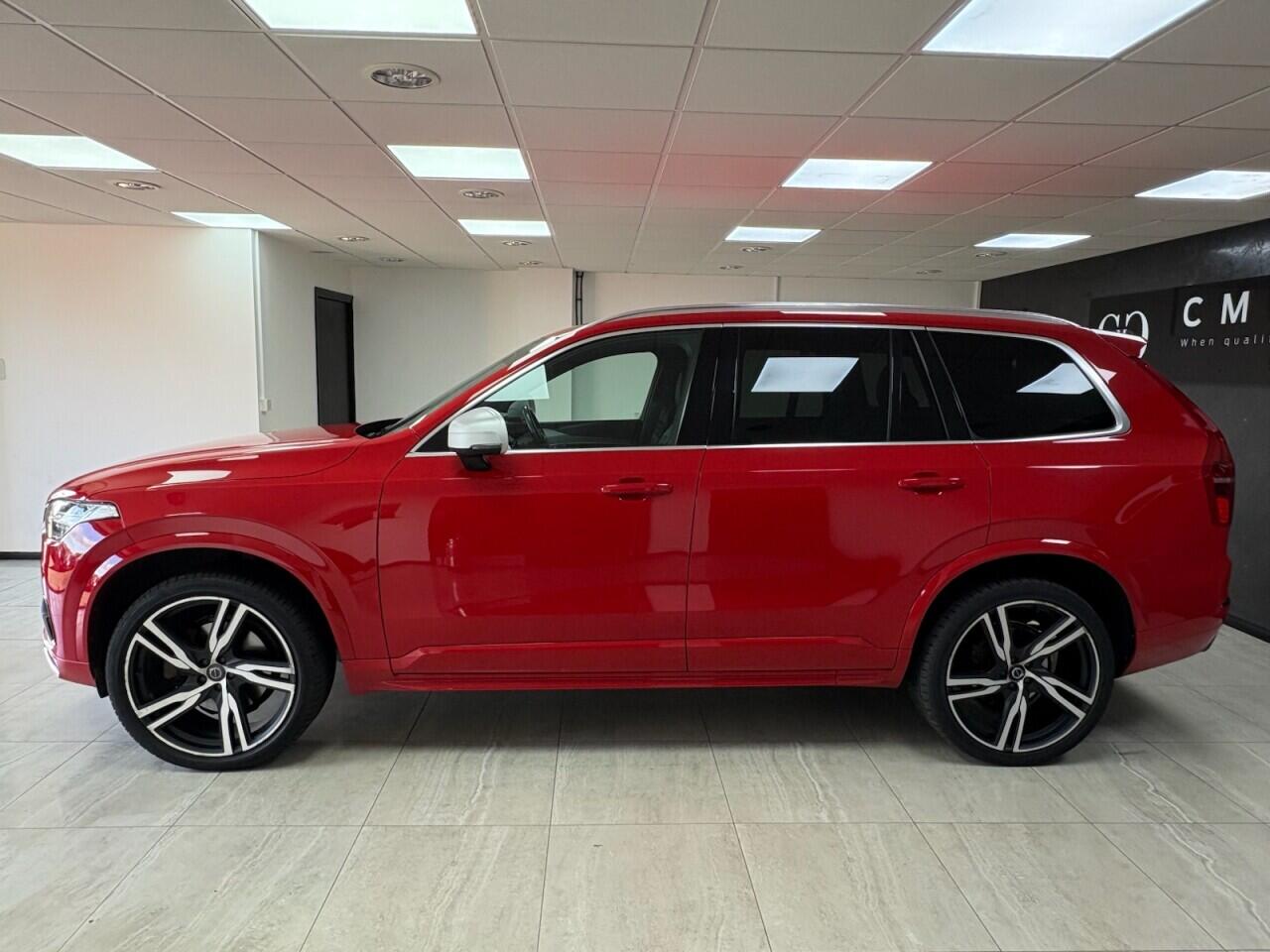 Volvo XC90 view 6