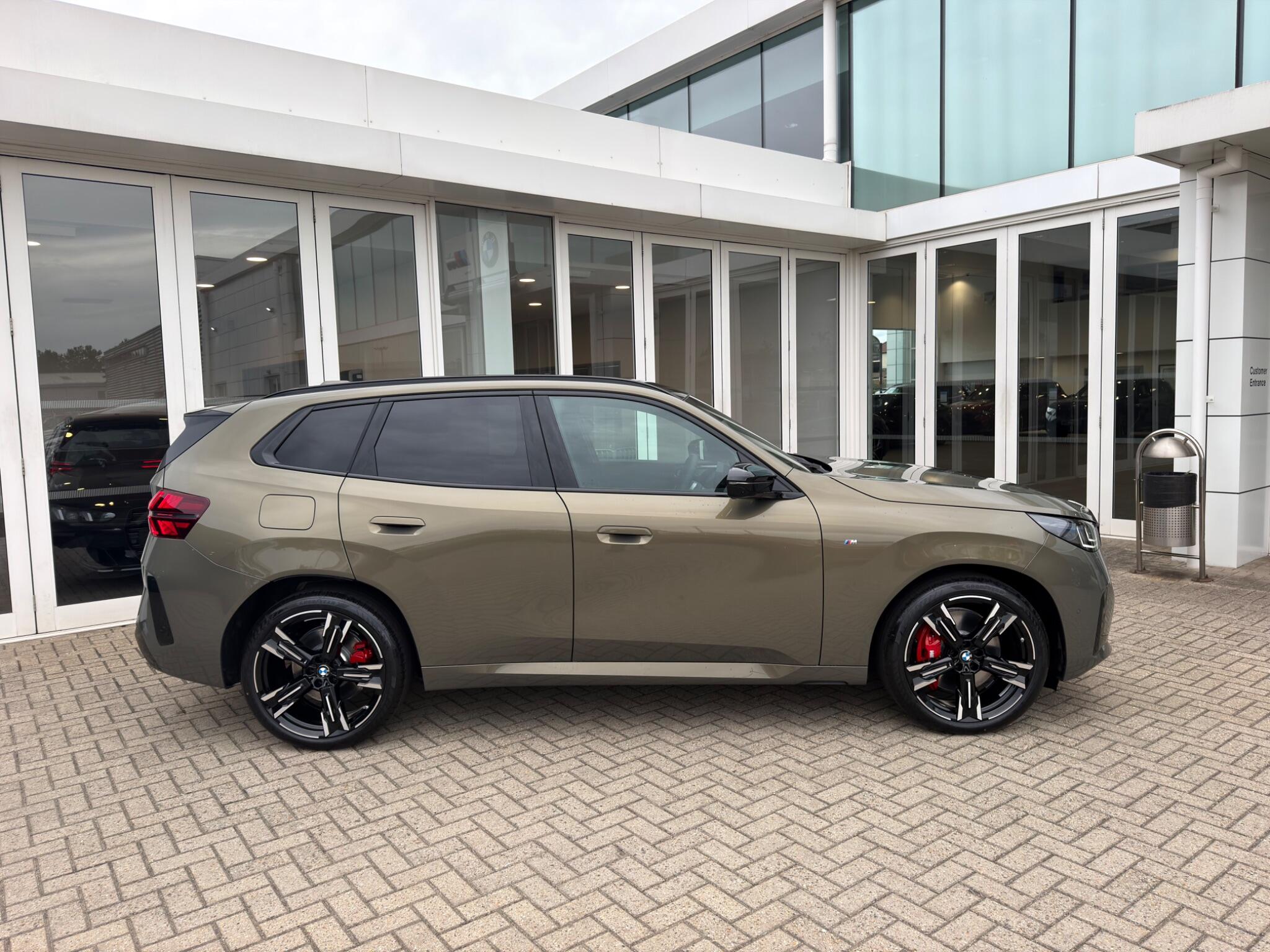 BMW X3 view 5