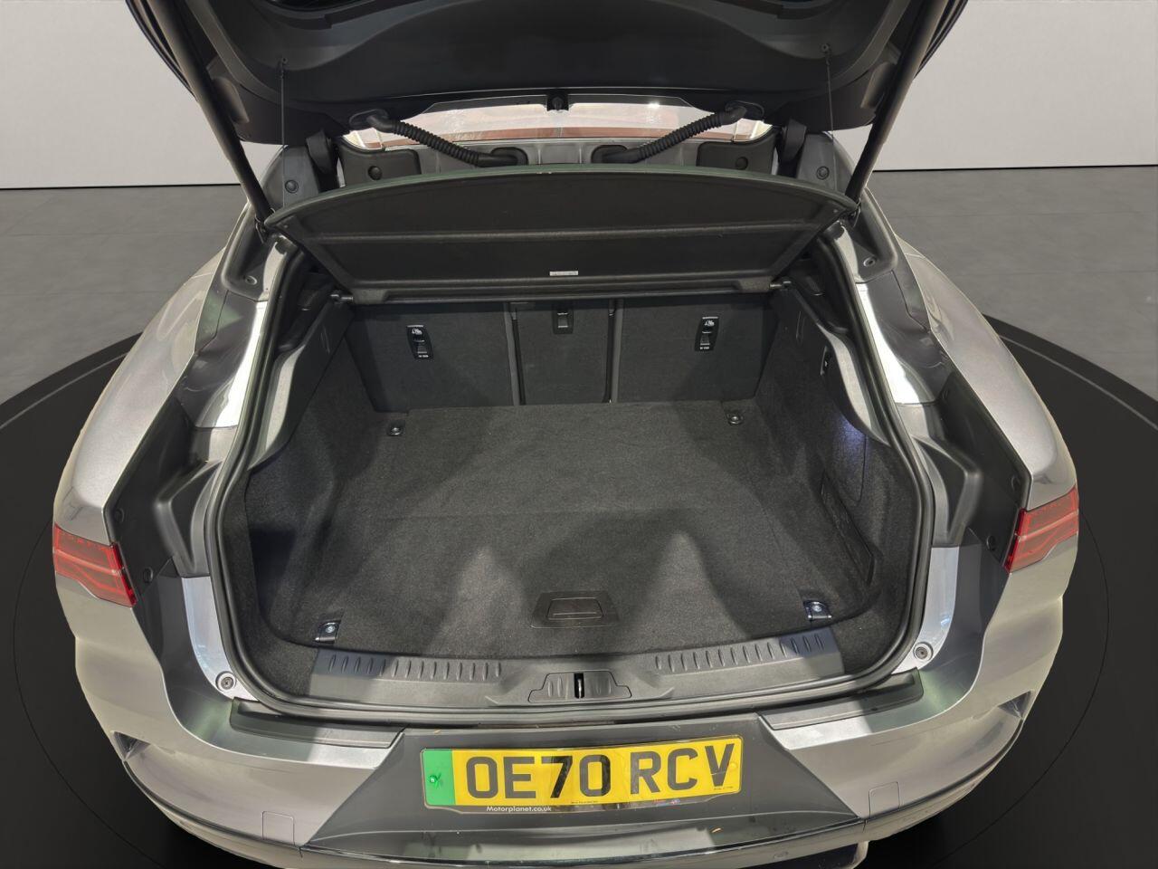 Jaguar I-Pace view 39