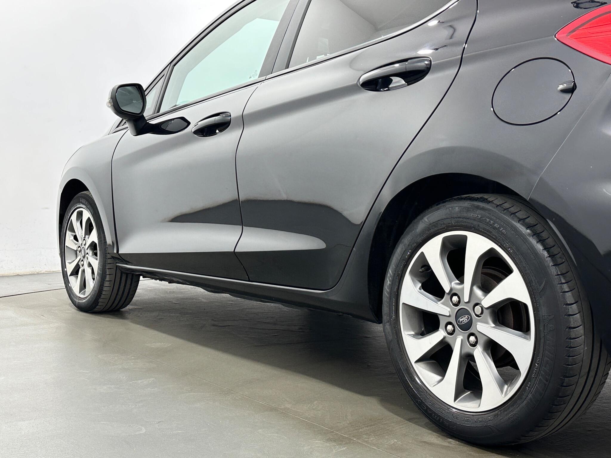 Ford Fiesta view 47