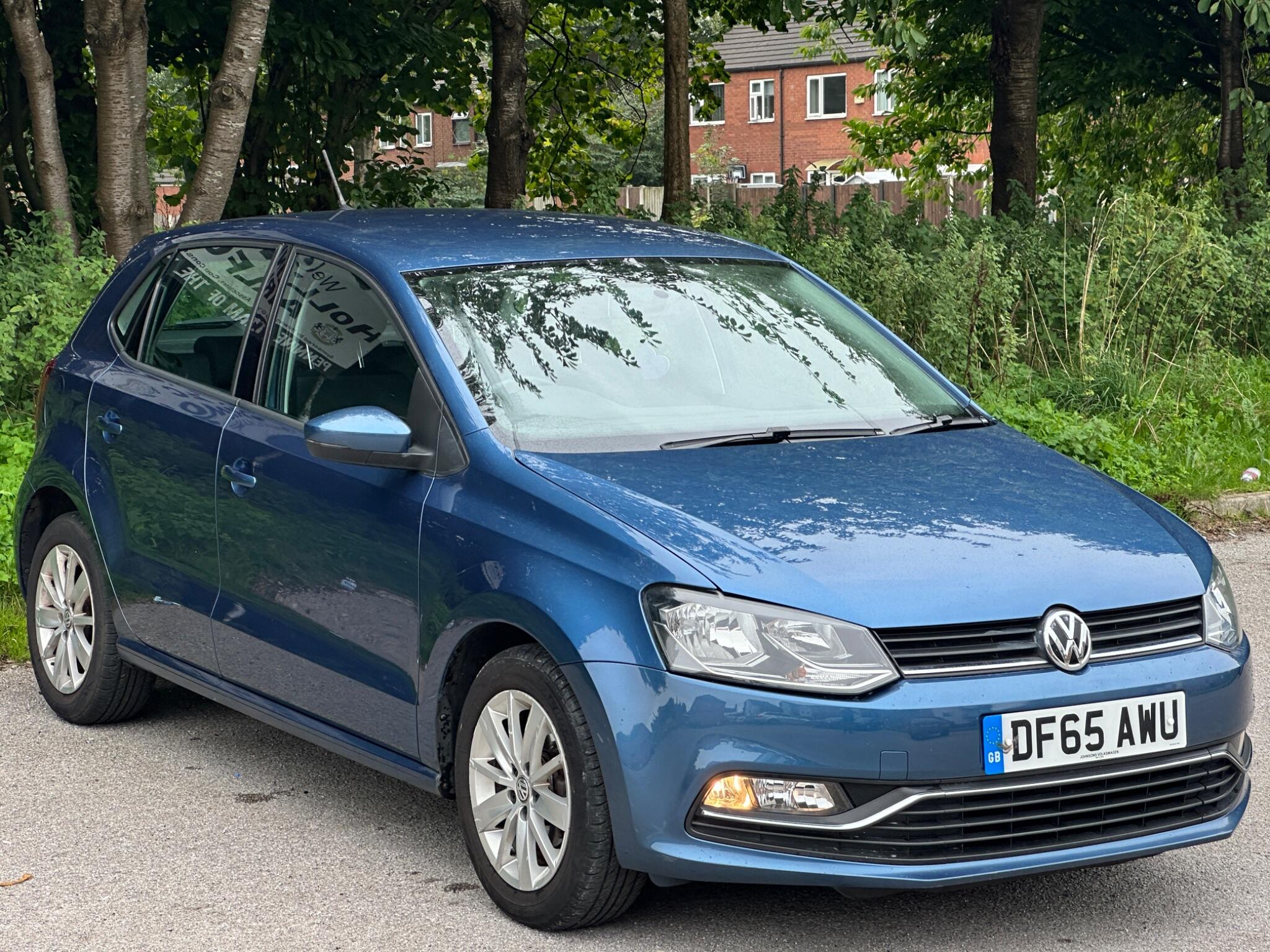 Volkswagen Polo view 2
