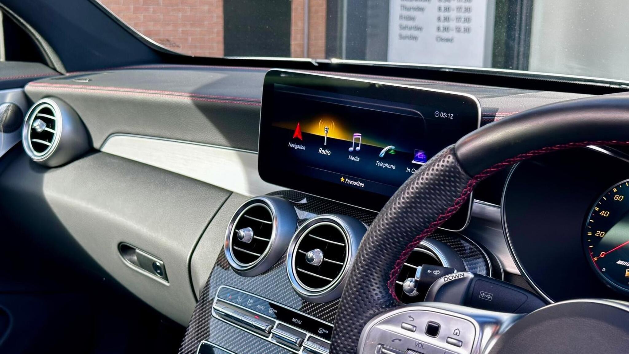 Mercedes-Benz C Class view 28