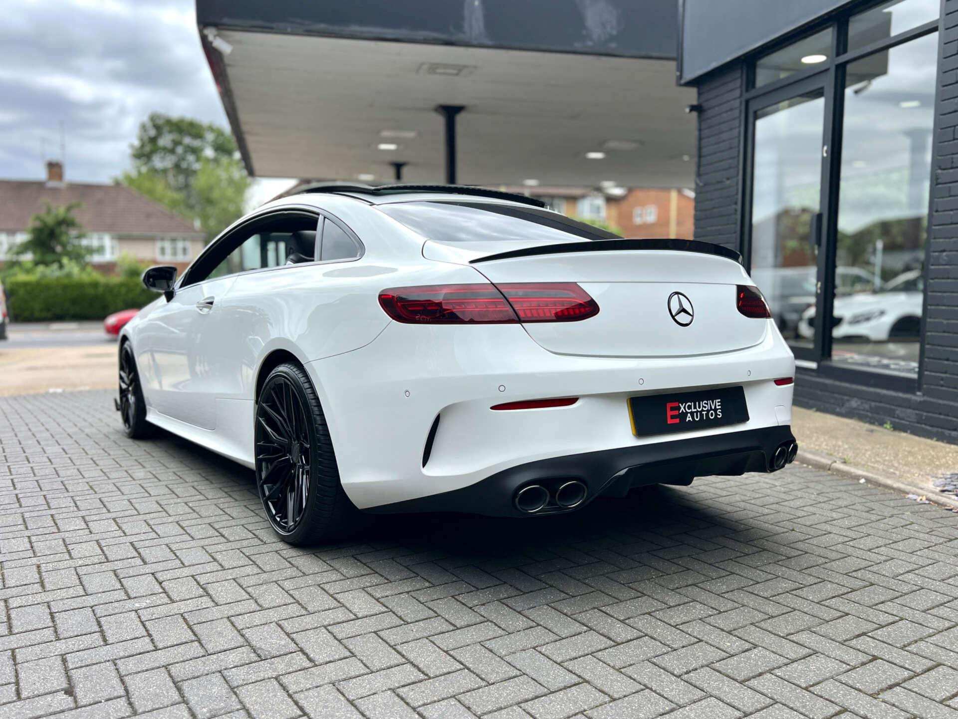 Mercedes-Benz E Class view 6