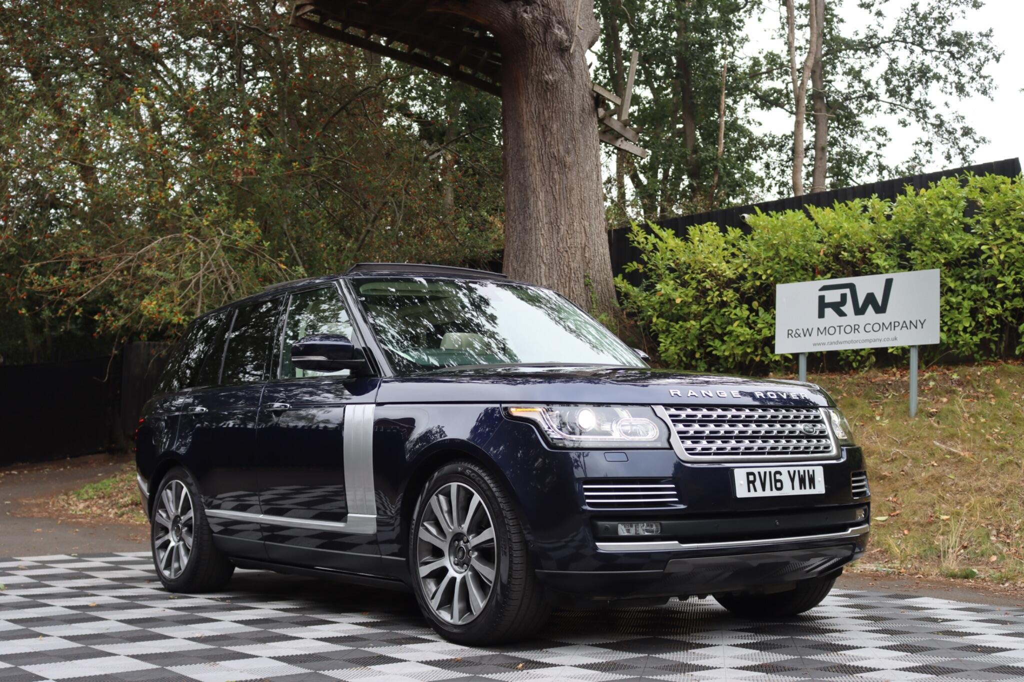 Land Rover Range Rover view 21