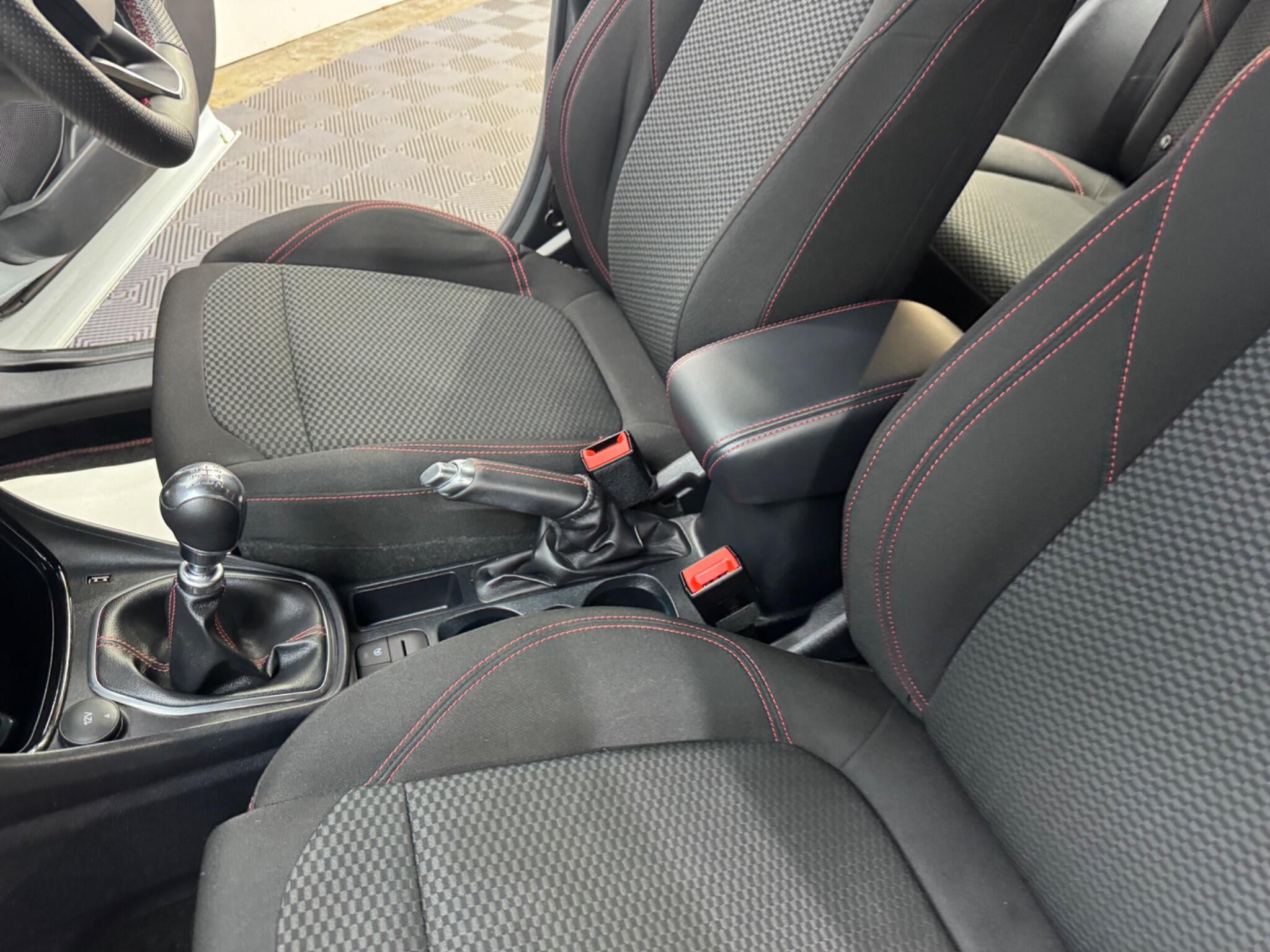 Ford Puma view 26