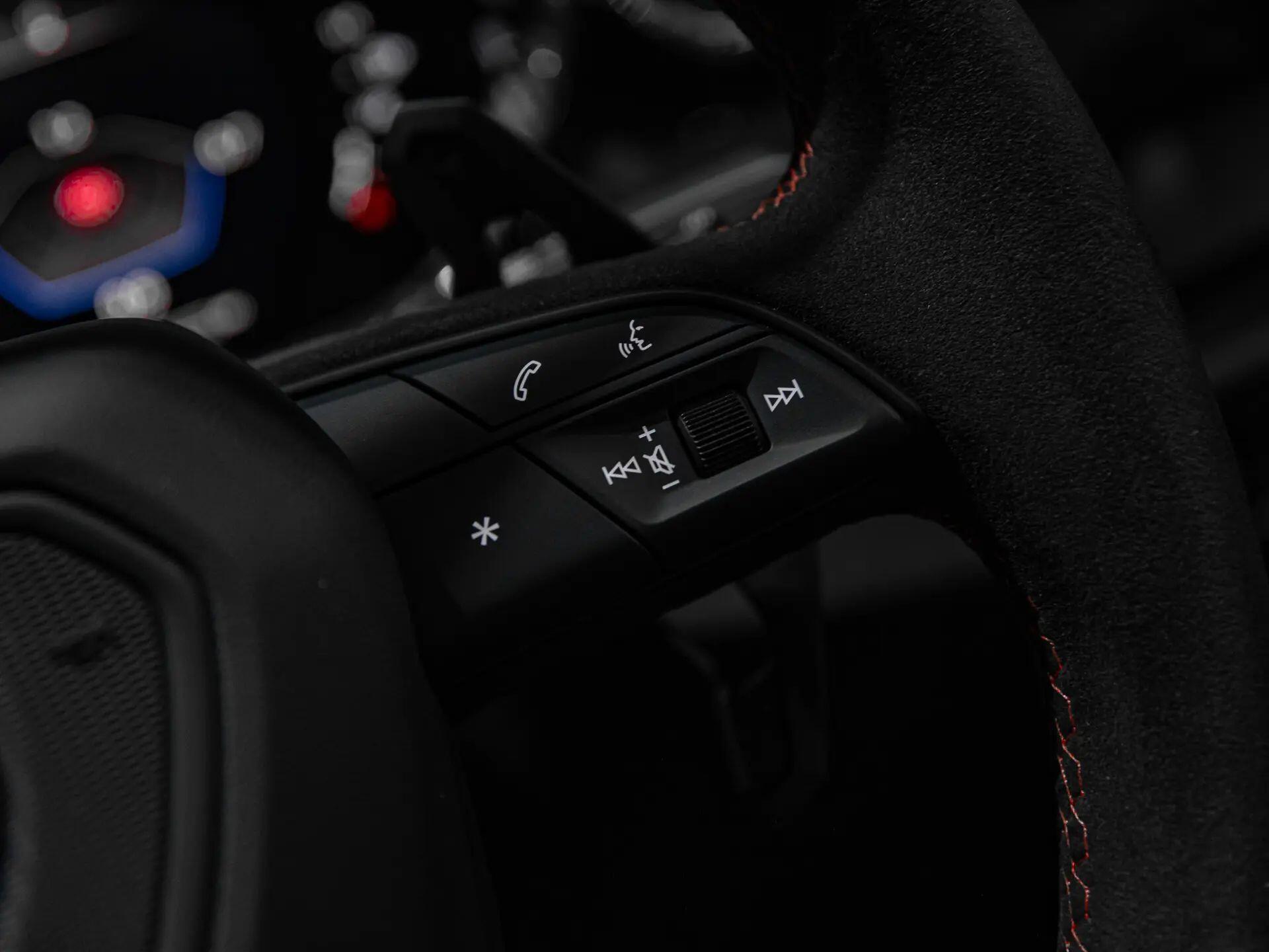 Lamborghini Urus view 24