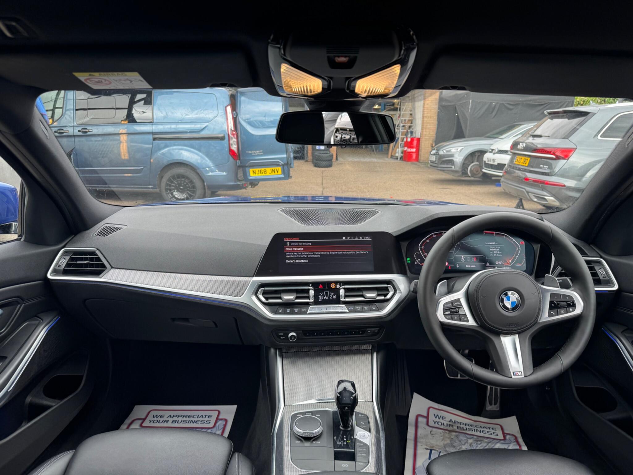 BMW 3 Series view 12