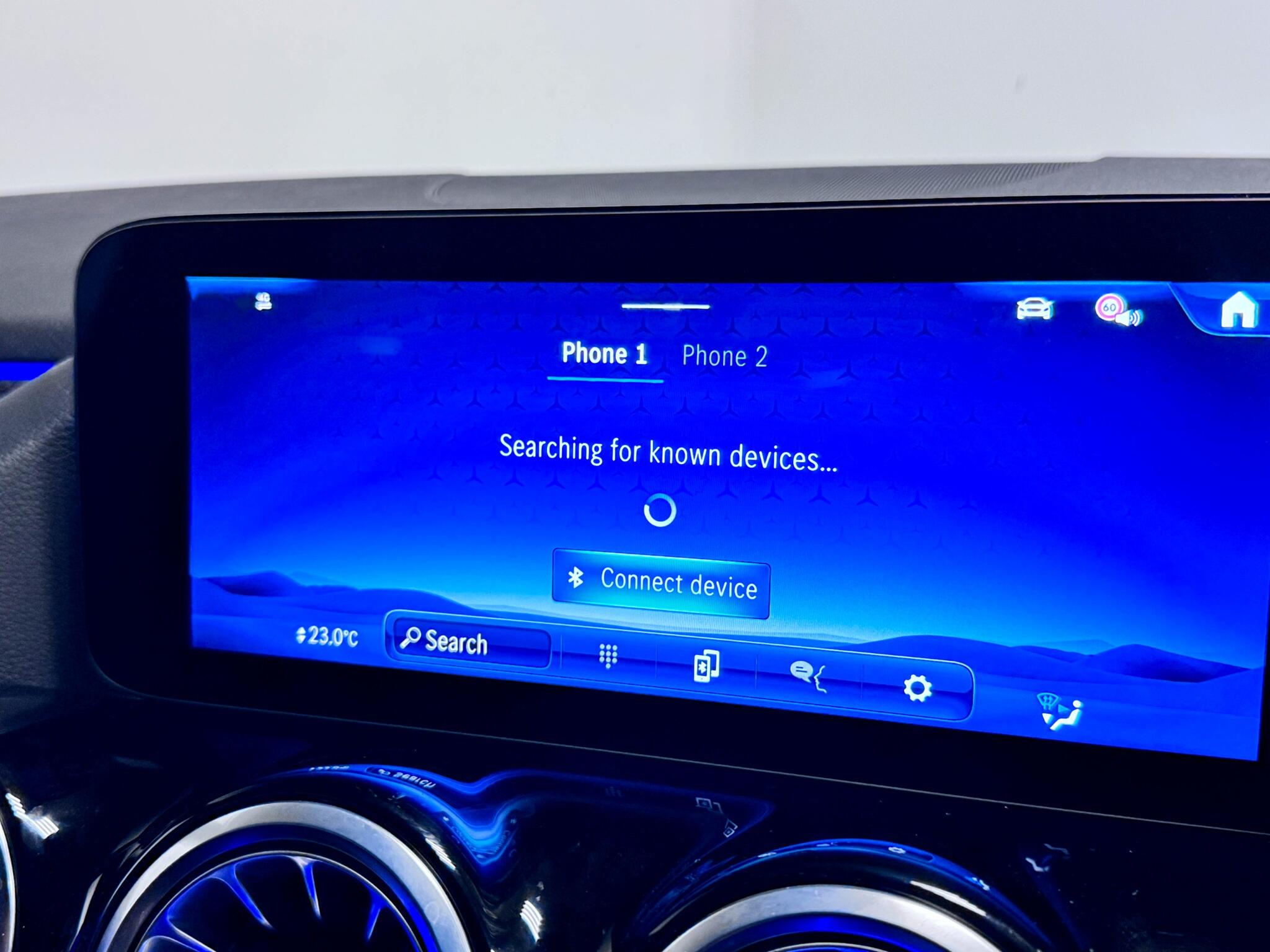Mercedes-Benz Gla view 41