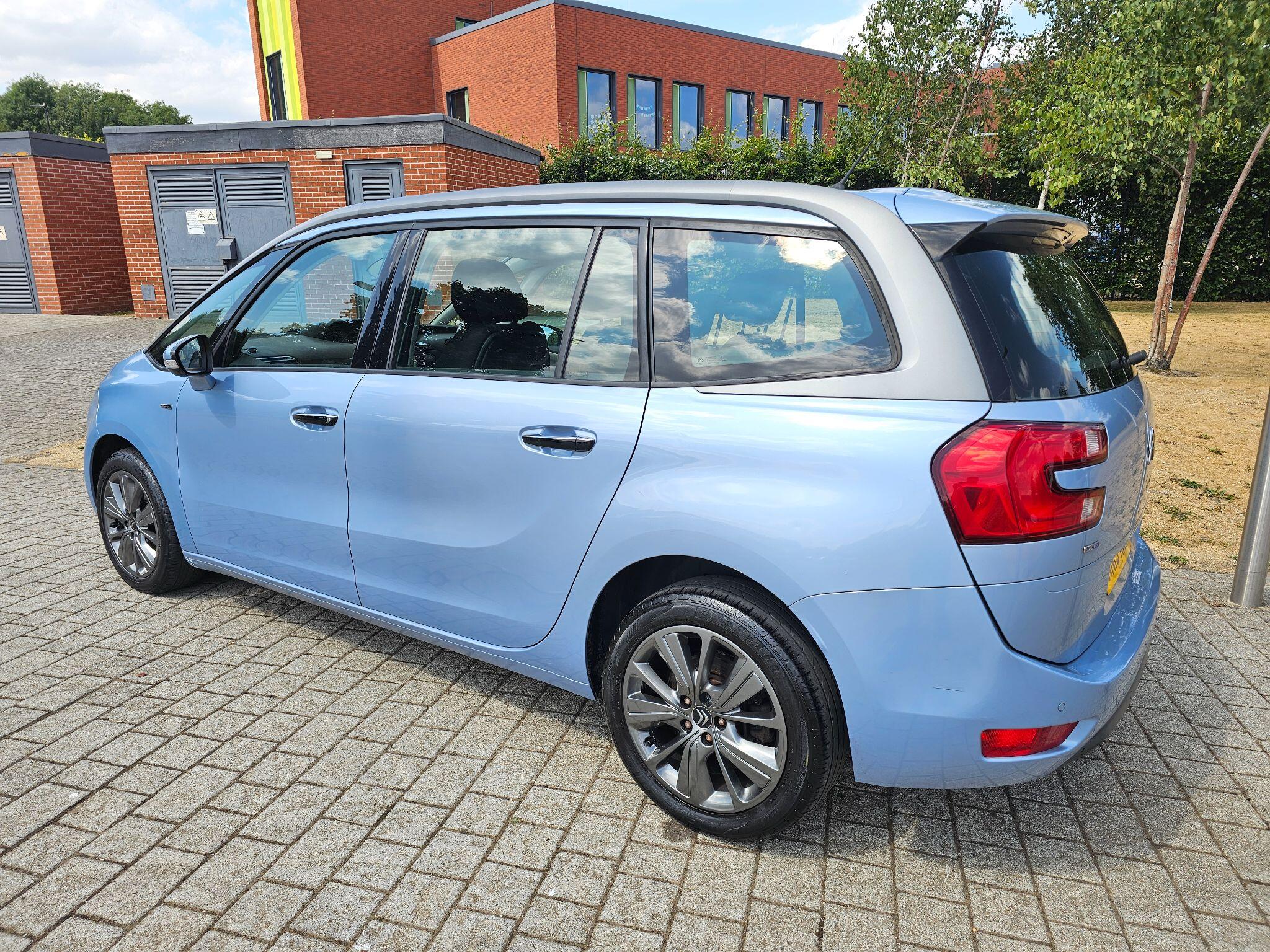 Citroen Grand C4 Picasso view 43