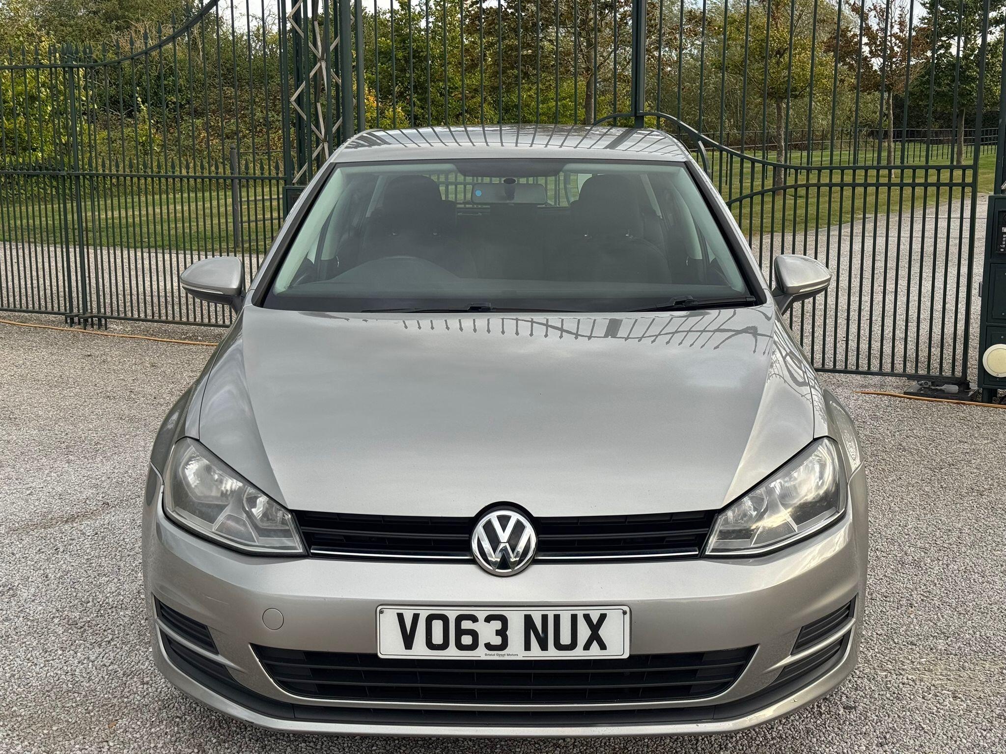 2013 Volkswagen Golf image 6
