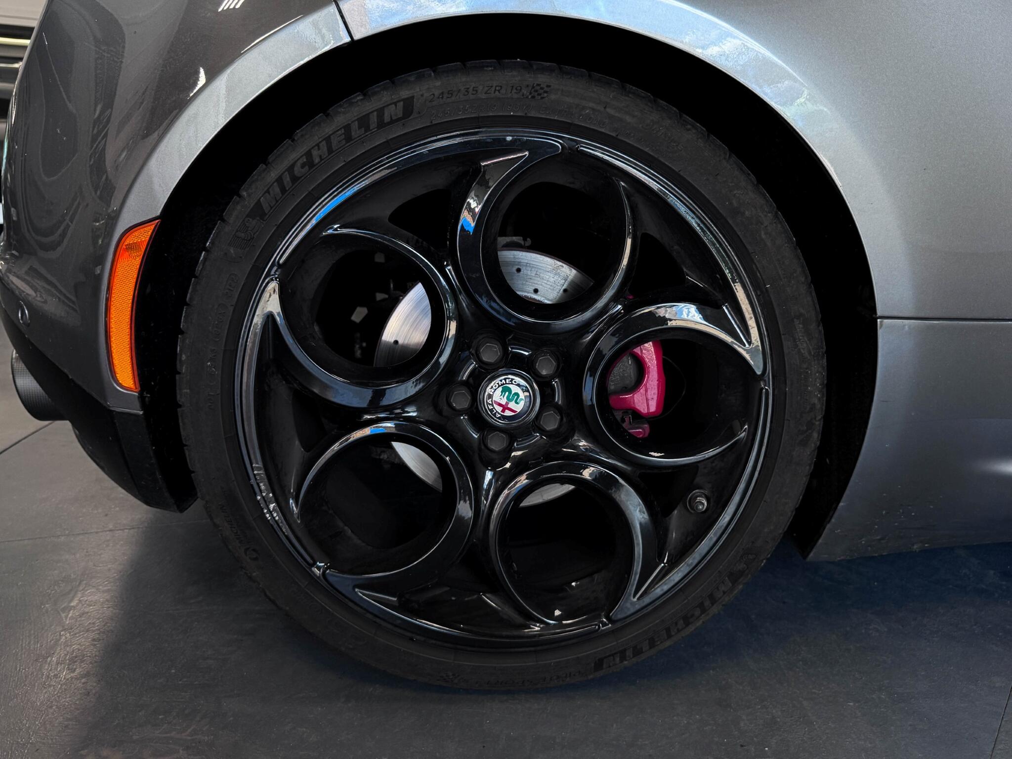 Alfa Romeo 4c view 39