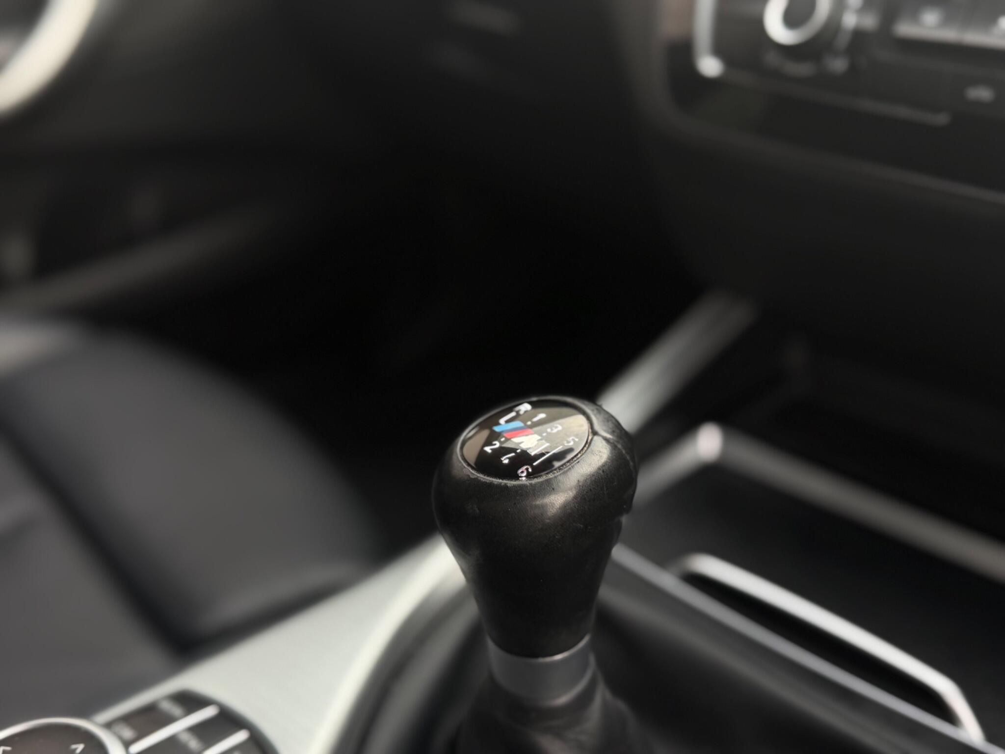 BMW 1 Series view 18
