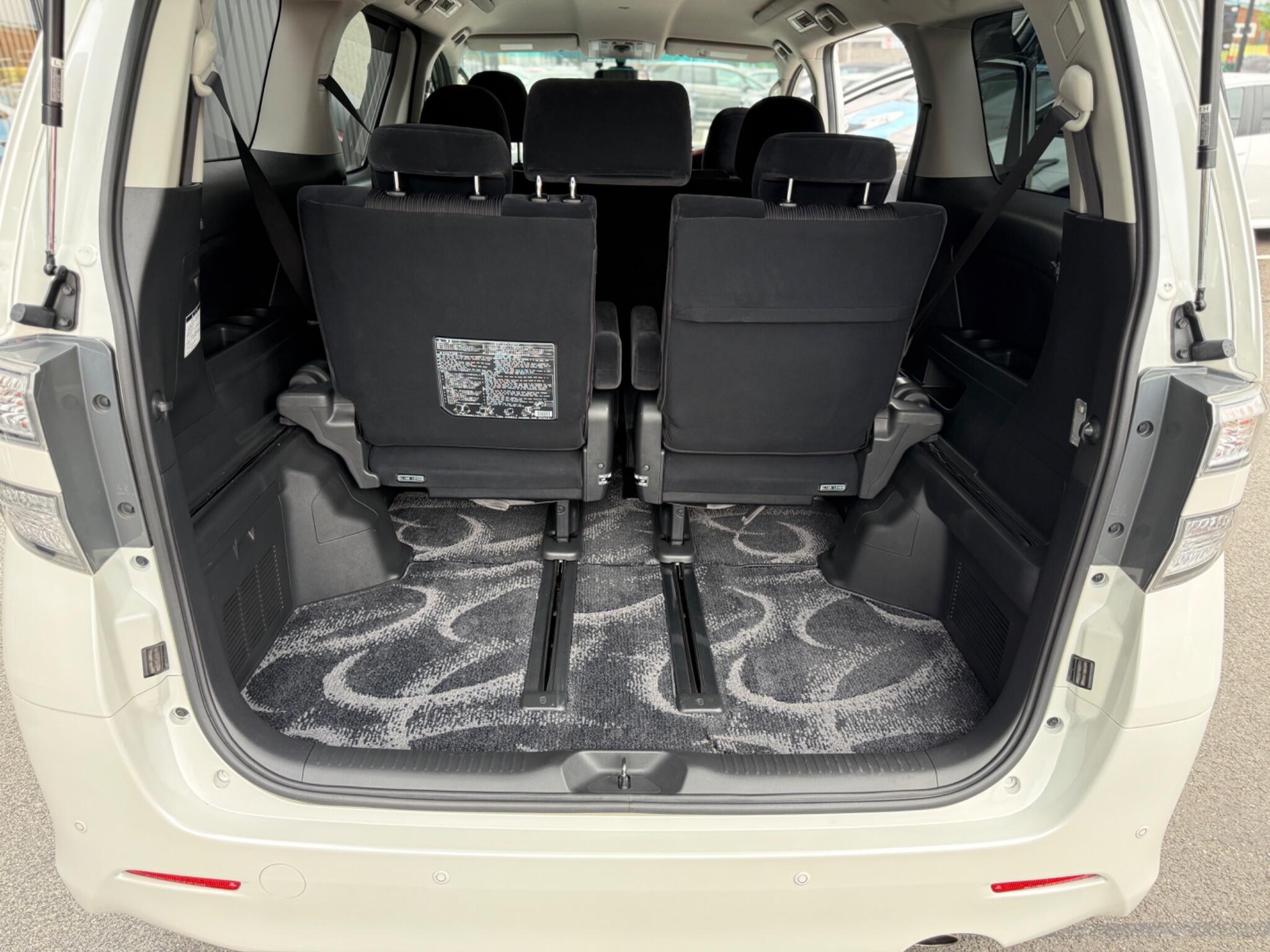 Toyota Vellfire view 68