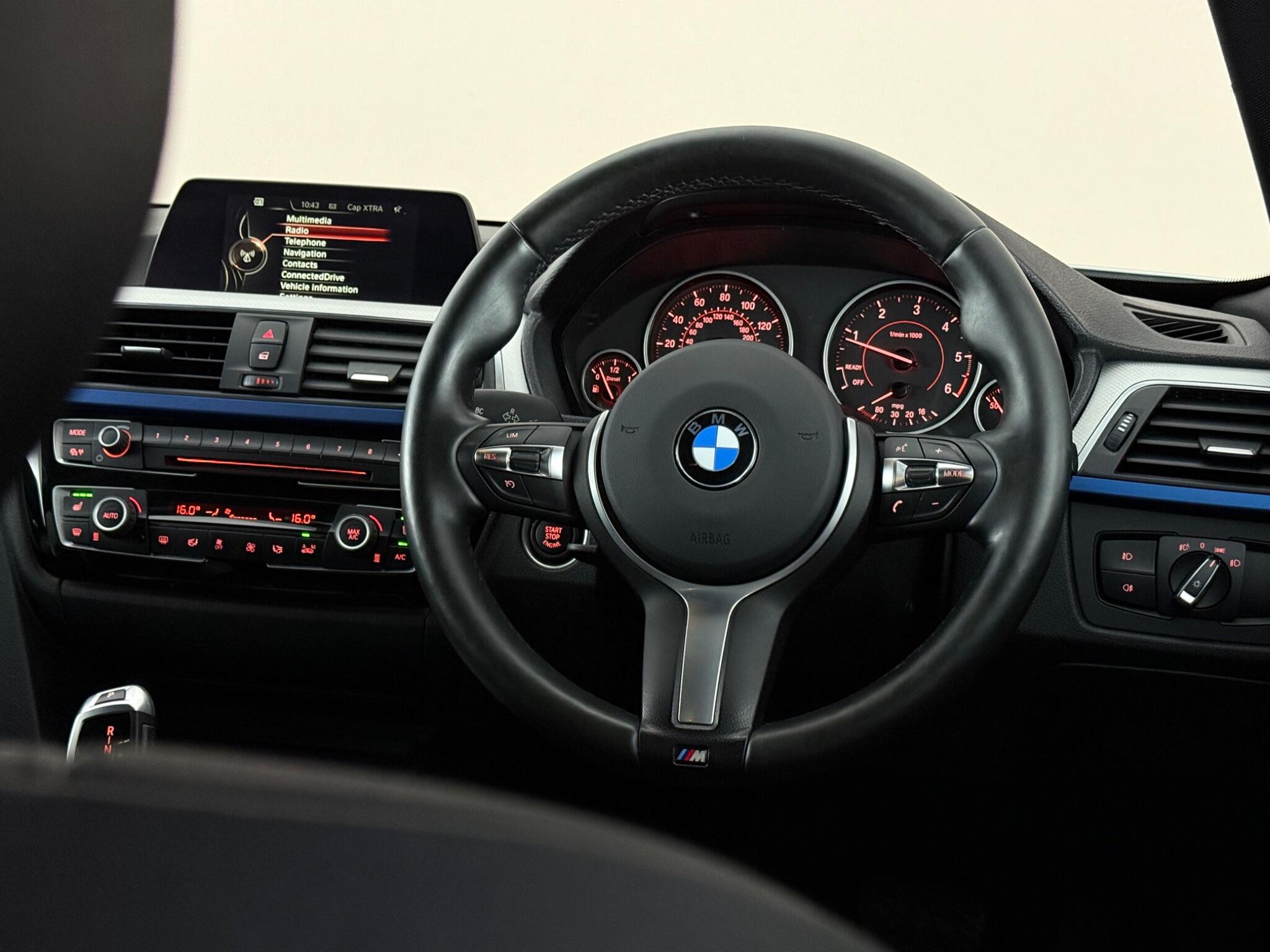 BMW 3 Series view 12