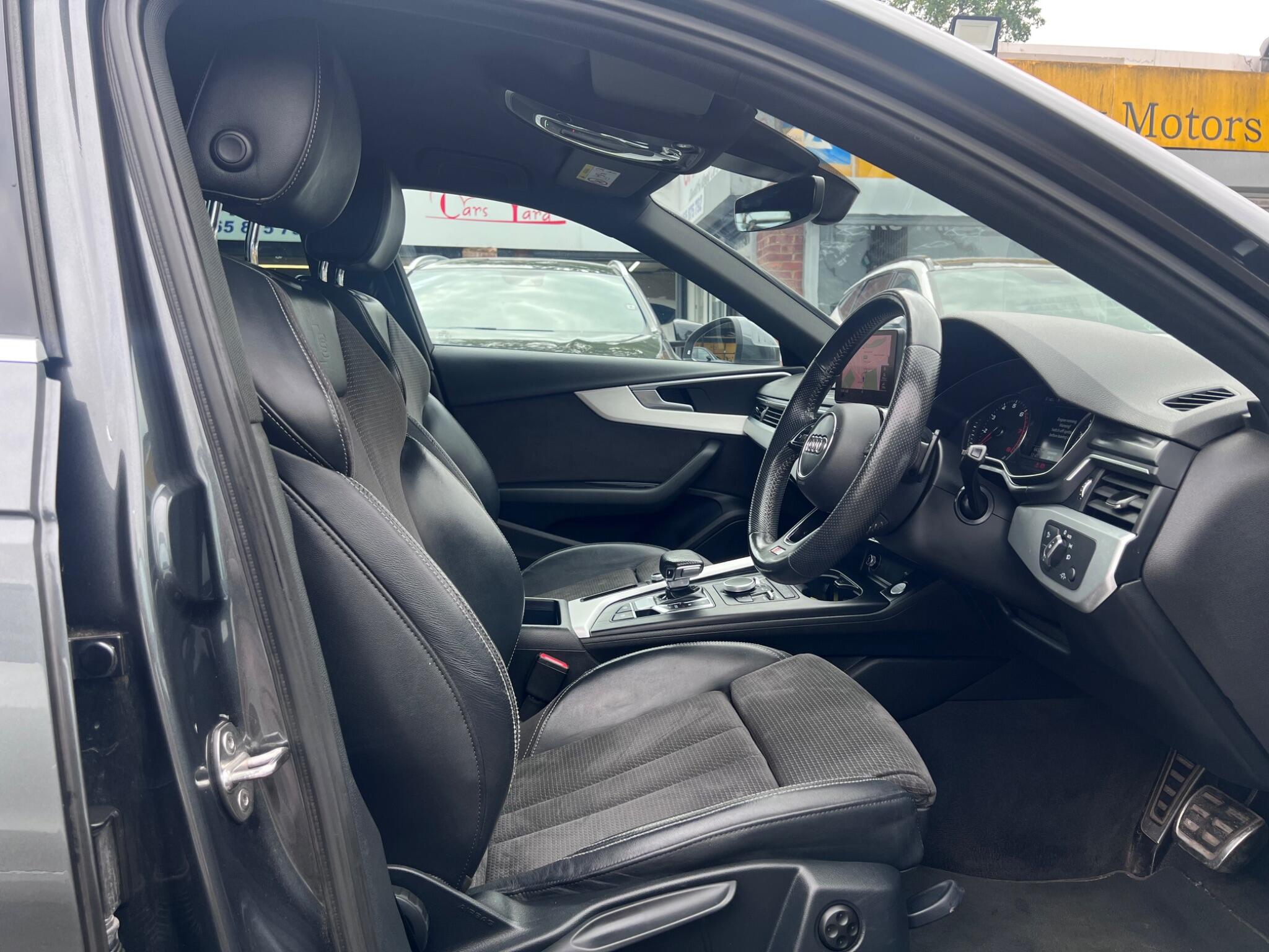 Audi A4 Avant view 17