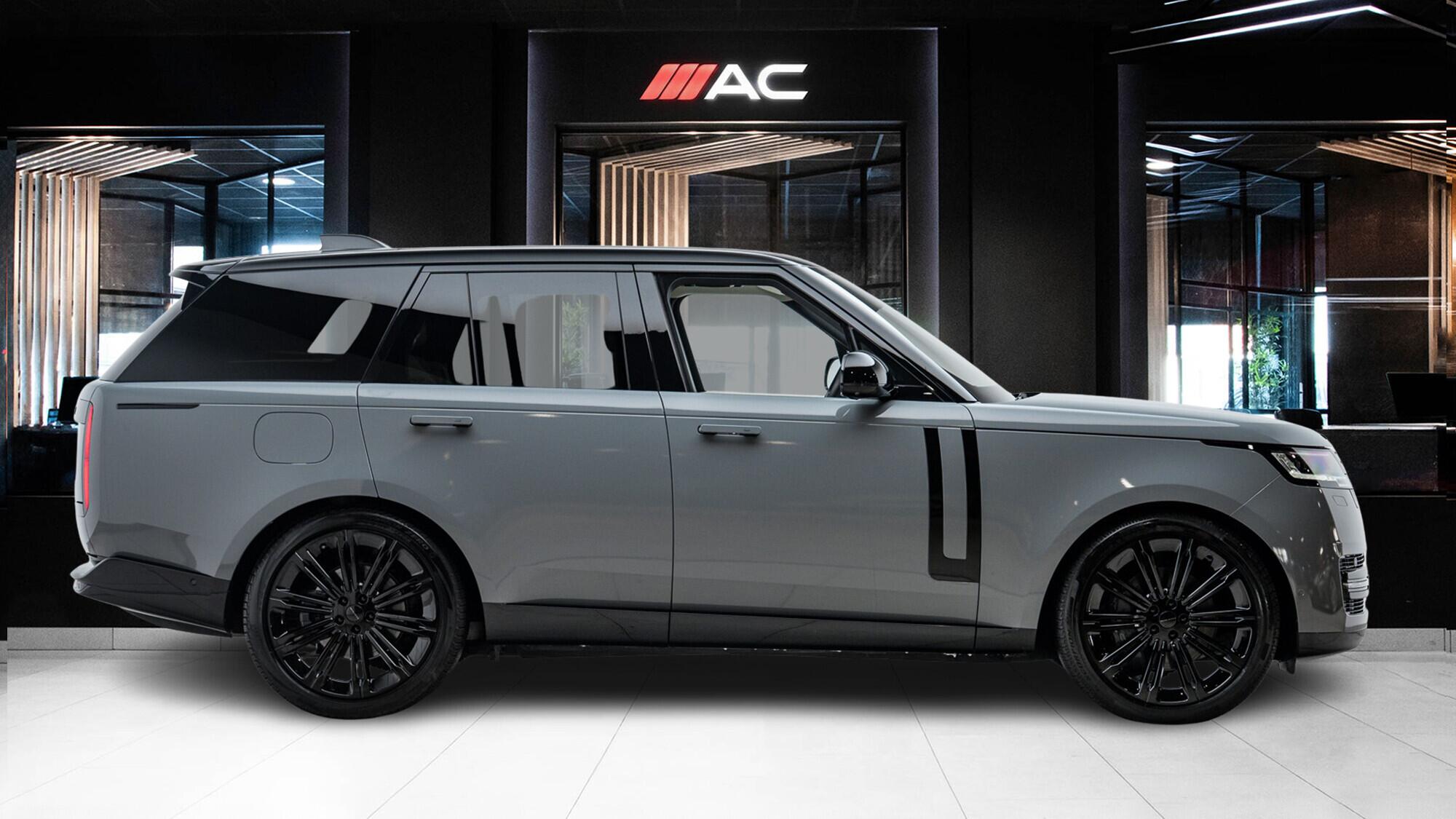 Land Rover Range Rover view 3