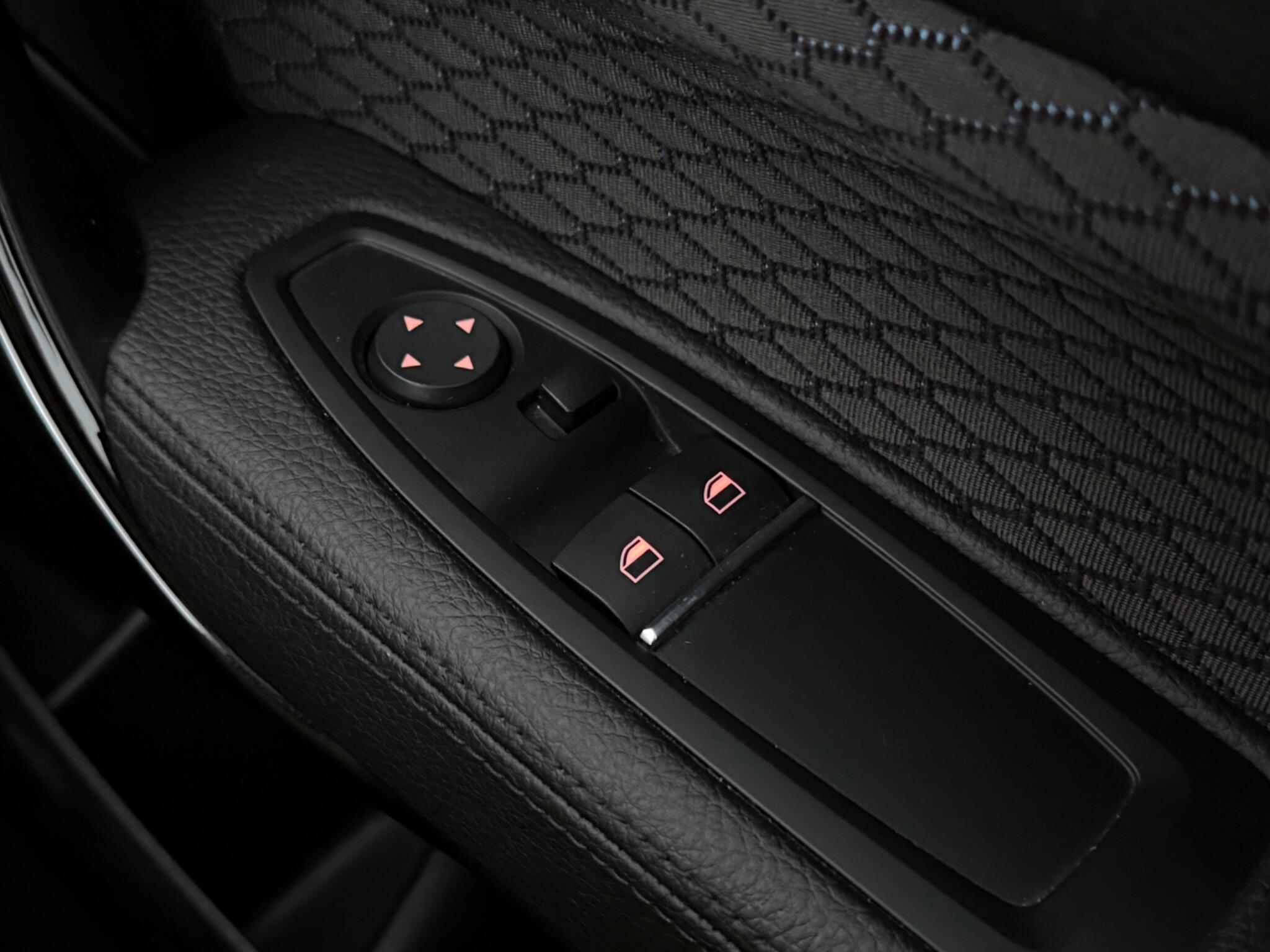 BMW 2 Series view 17