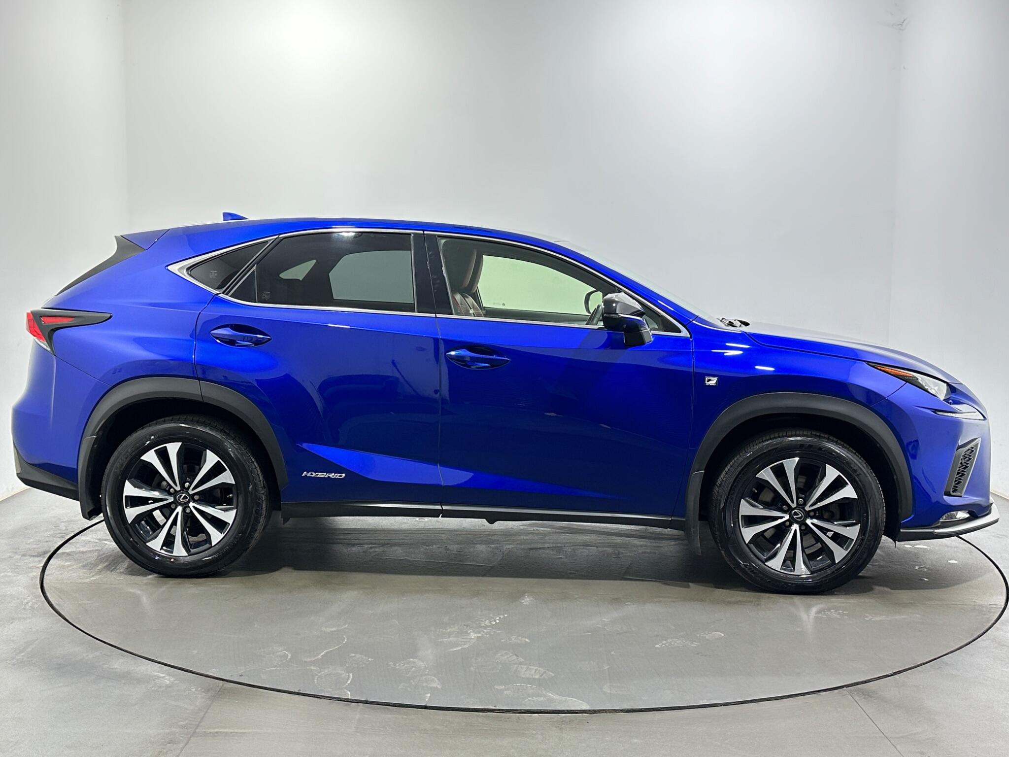 Lexus NX view 9