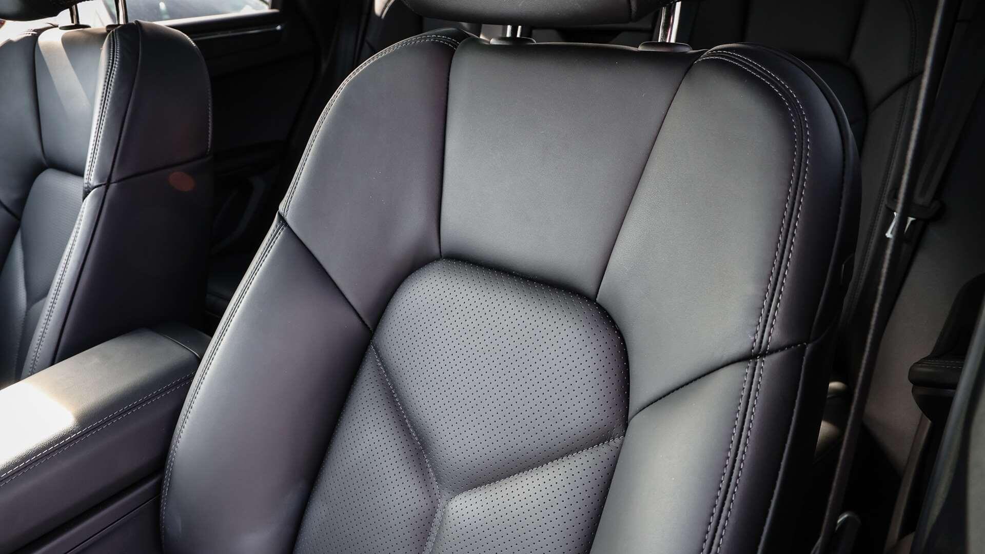 Porsche Macan view 15