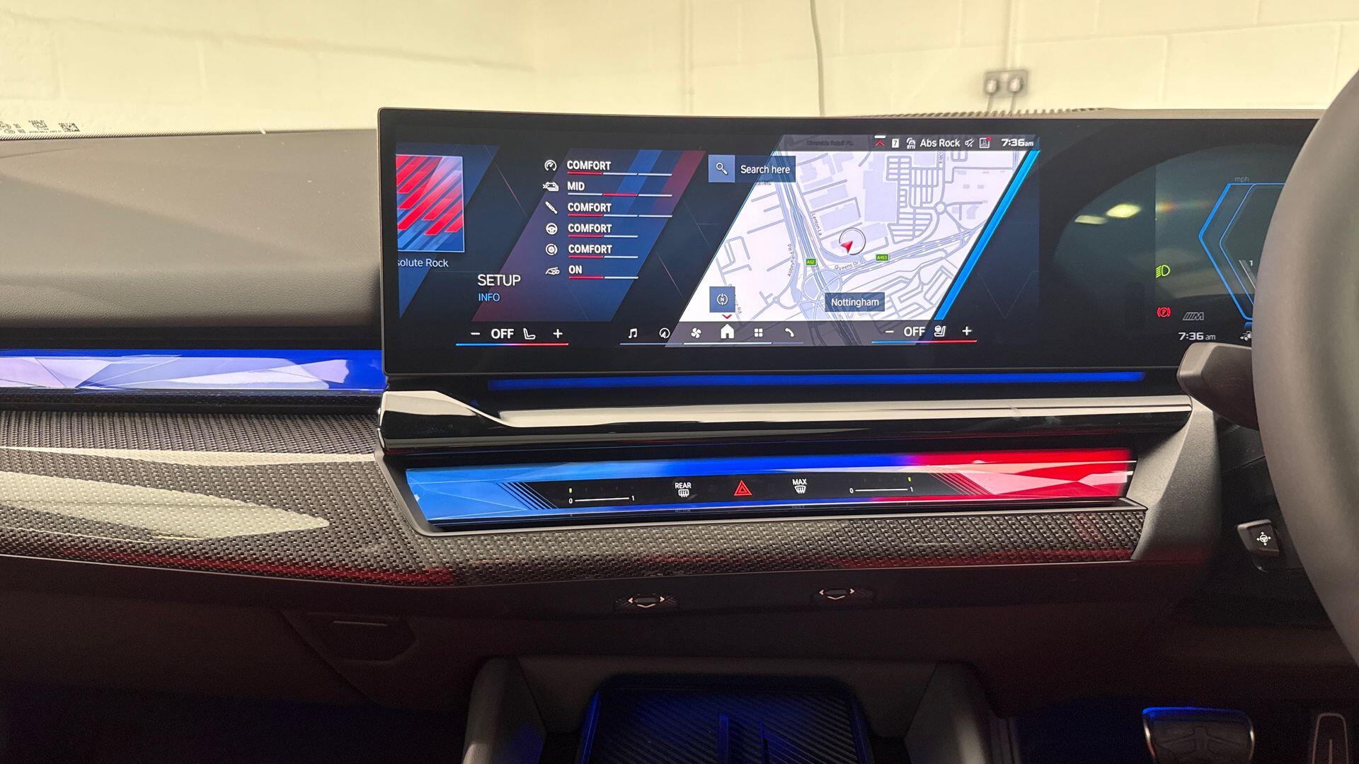 BMW M5 view 8