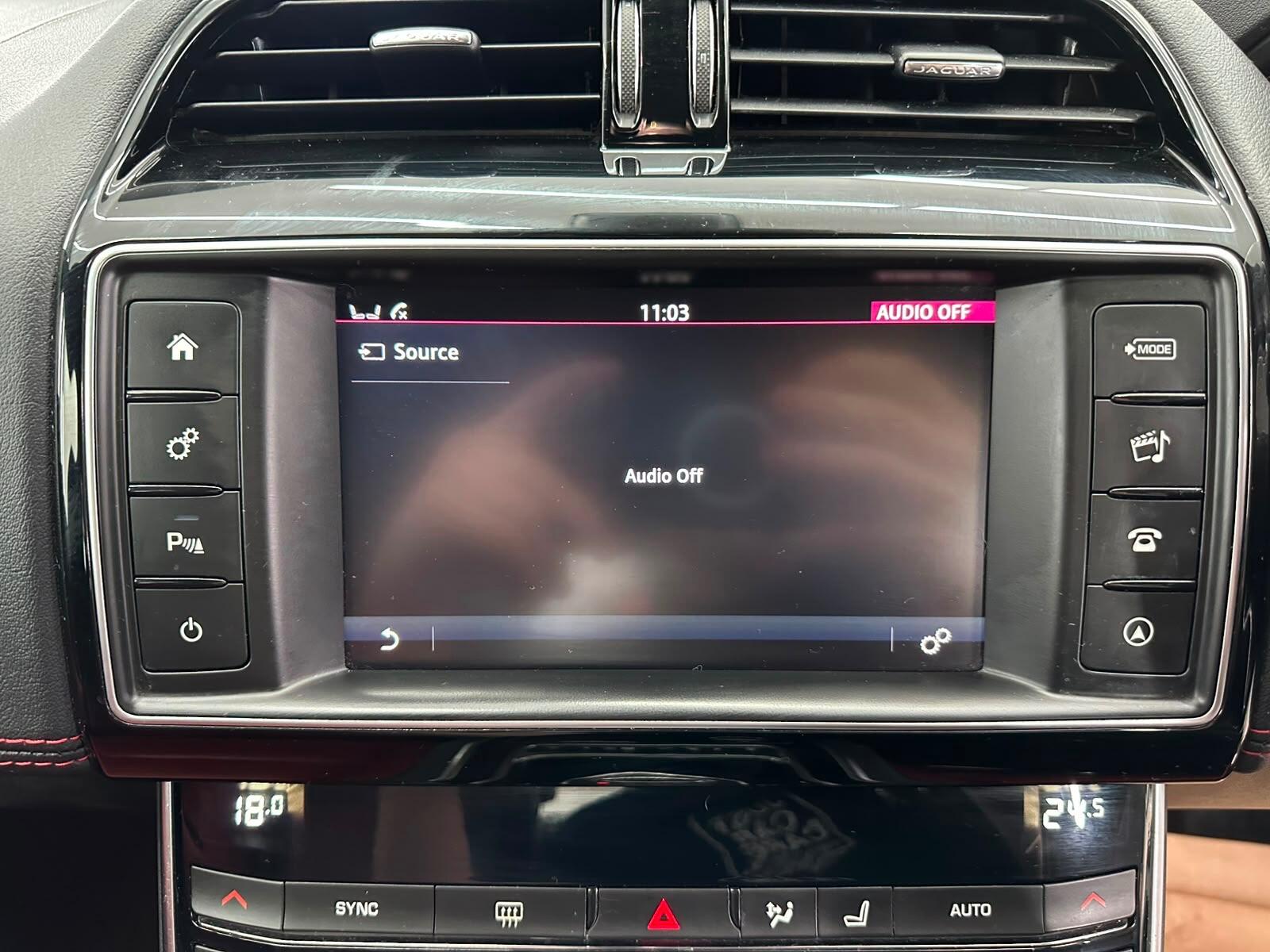 Jaguar XE view 43
