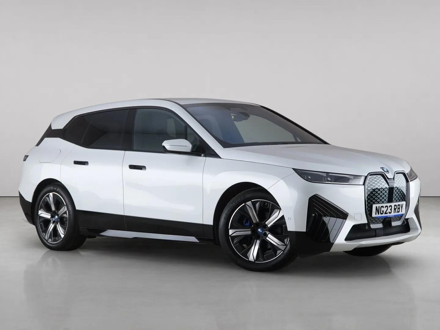 2023 BMW Ix in White for sale