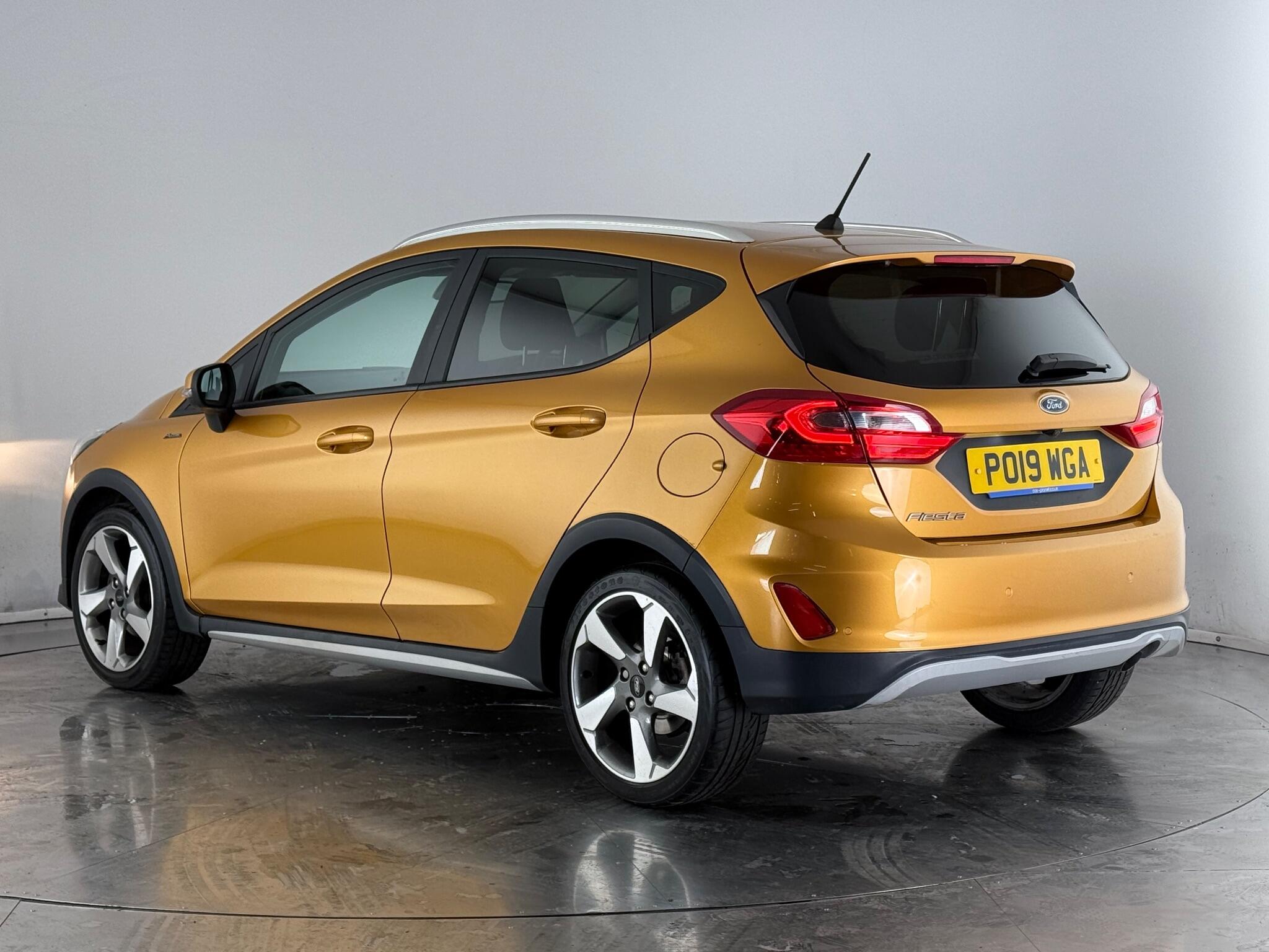 Ford Fiesta view 5