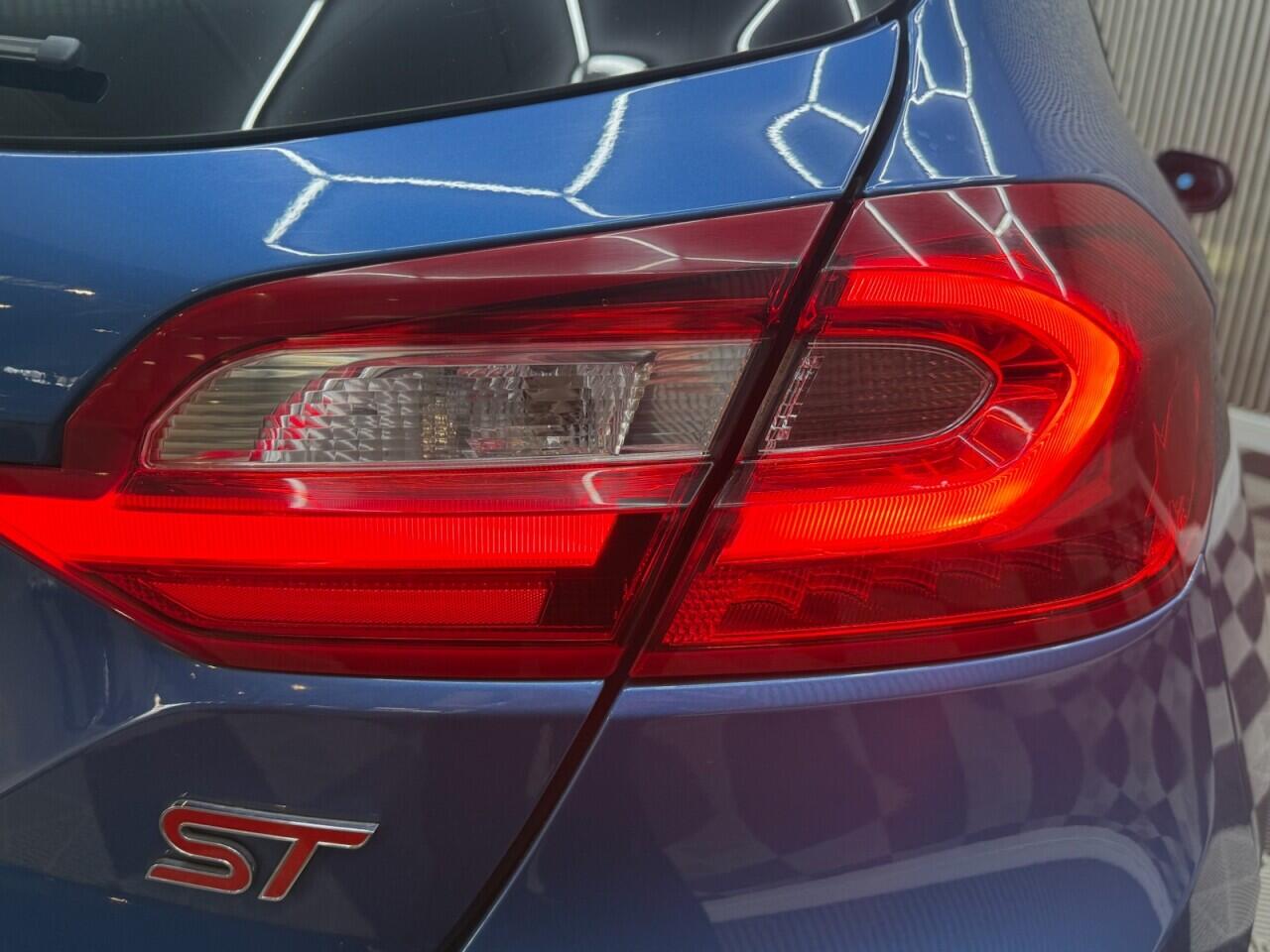 Ford Fiesta view 36
