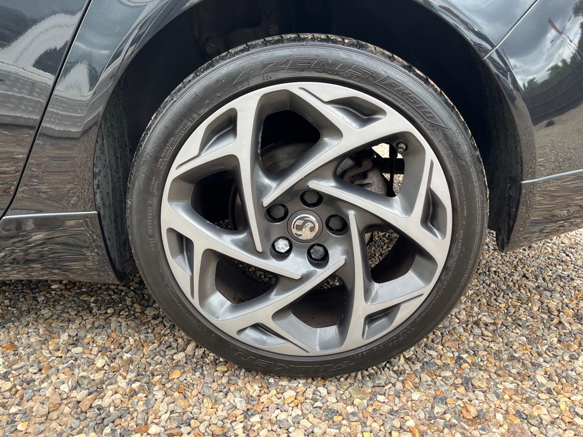 Vauxhall Insignia view 8
