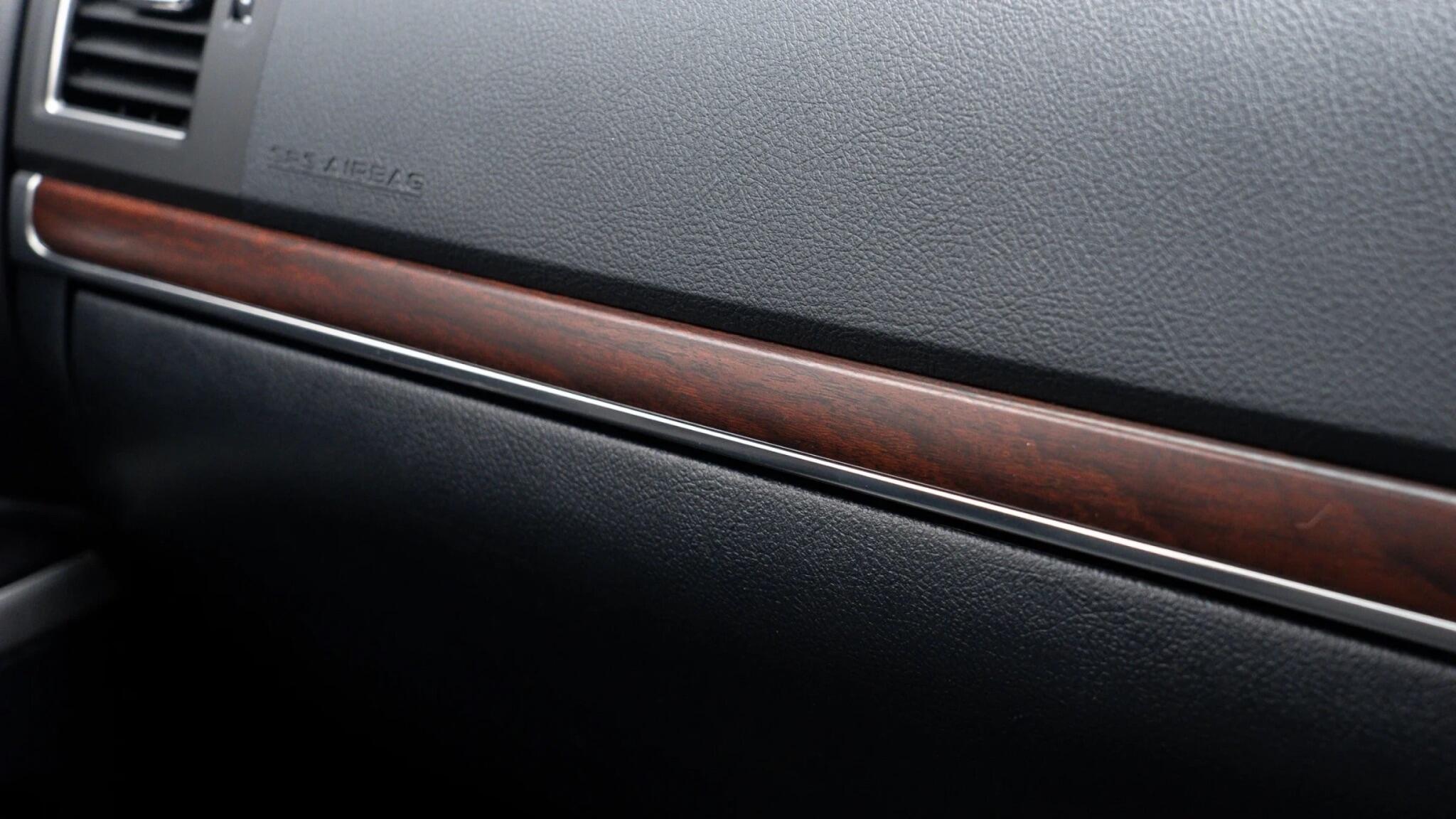 Toyota Land Cruiser view 46