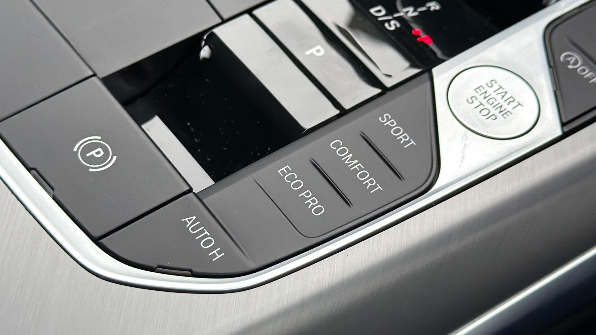BMW 2 Series view 20