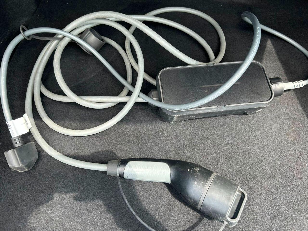 Toyota Prius view 33