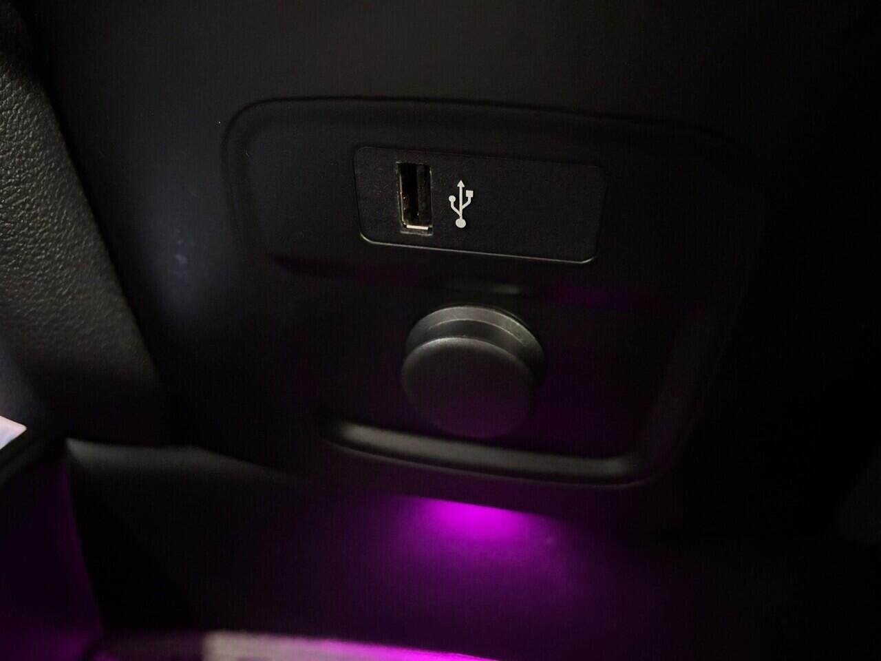 Mini Countryman view 35