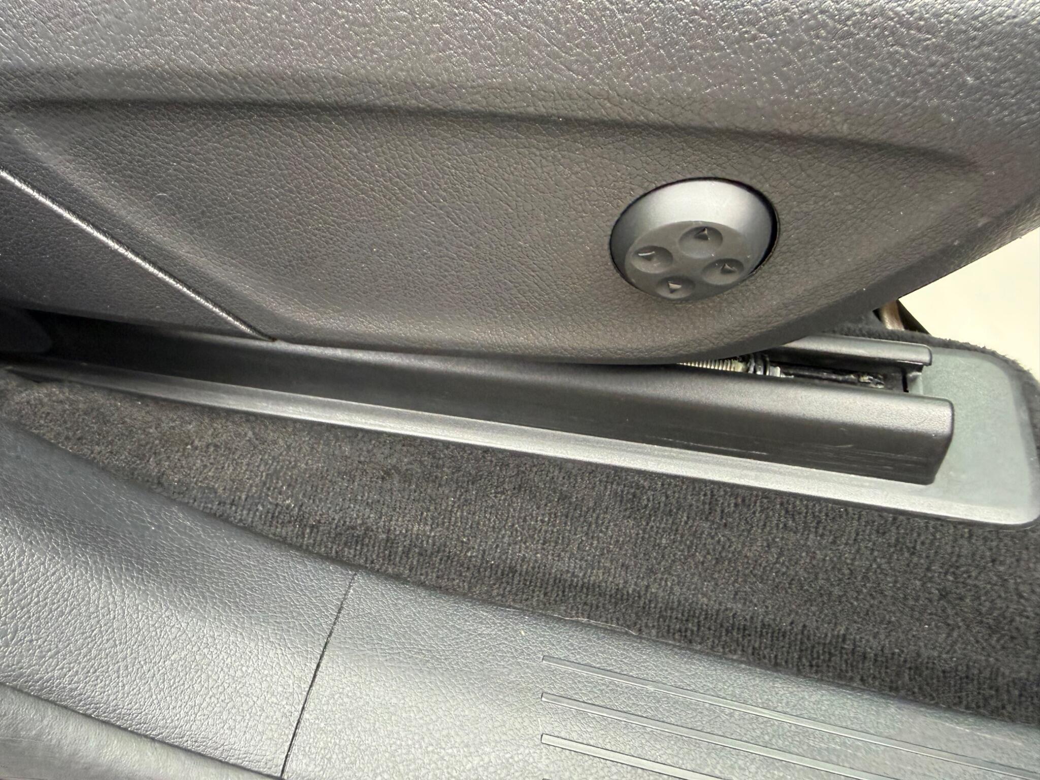 Mercedes-Benz Gle view 12