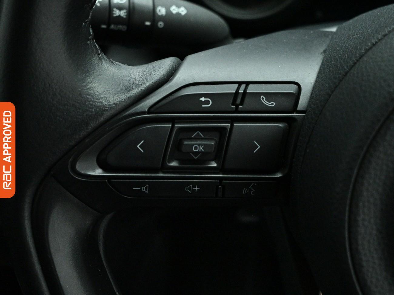 Toyota Yaris Cross view 19