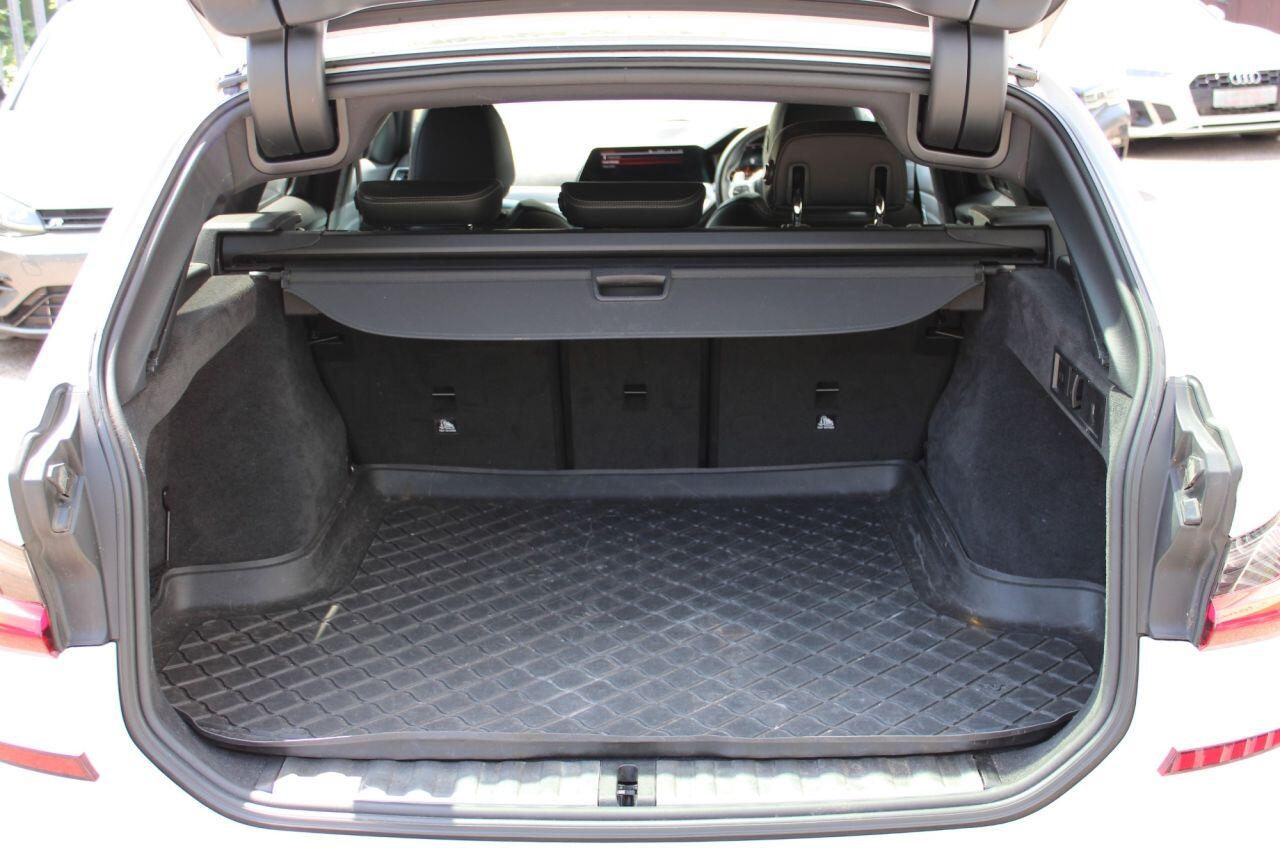 BMW 3 Series view 61