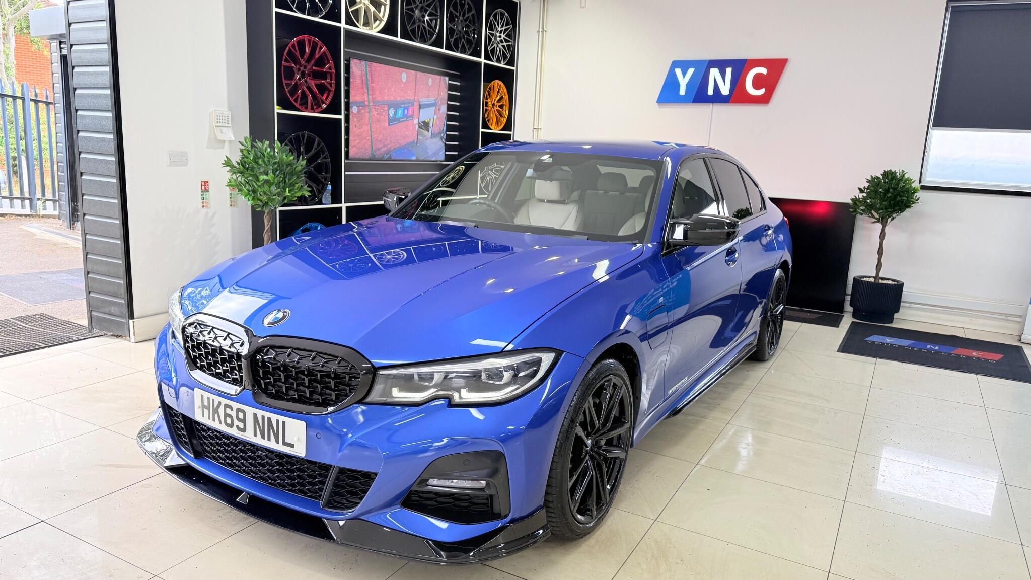 BMW 3 Series view 45