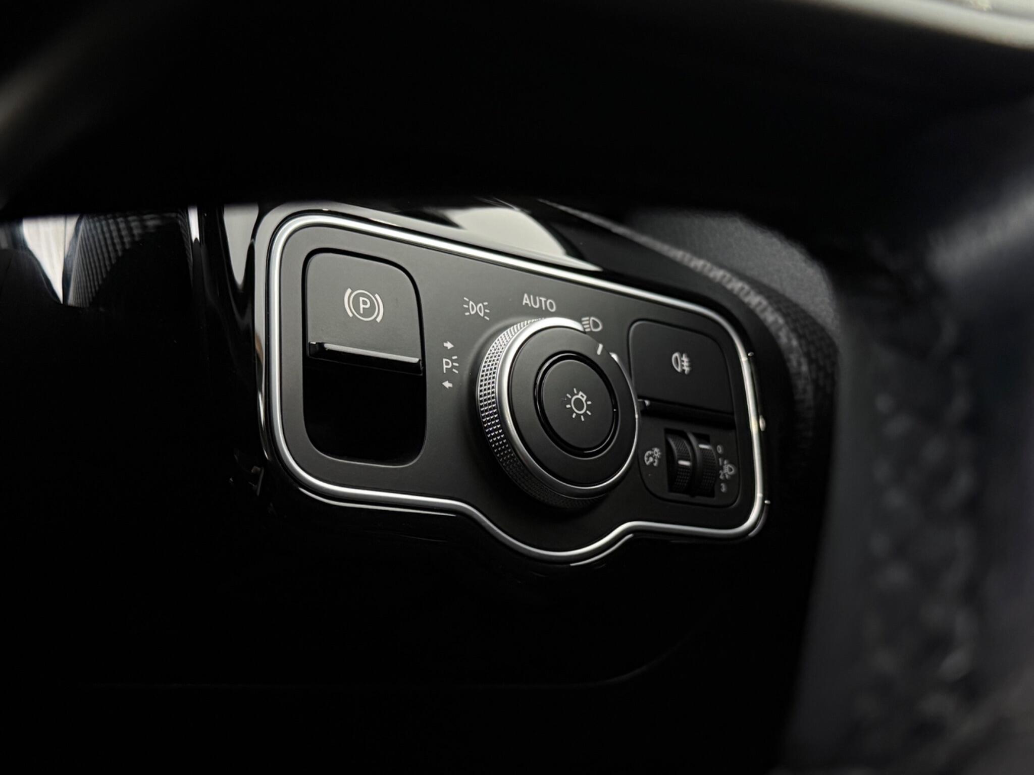 Mercedes-Benz A-Class view 17