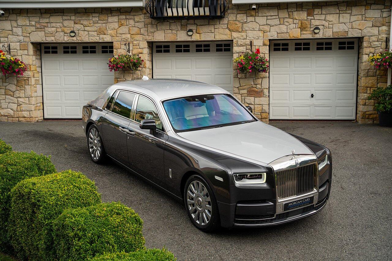 Rolls-Royce Phantom view 104